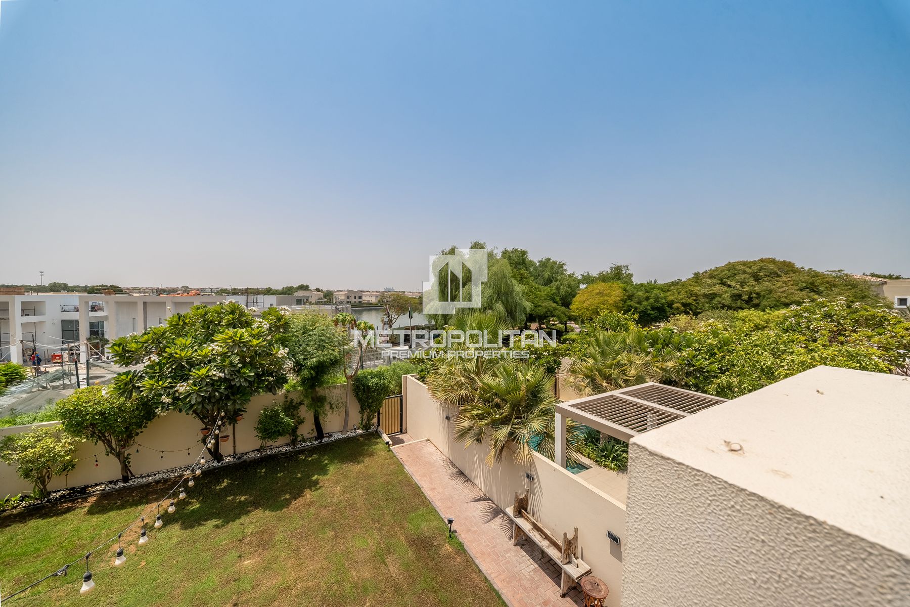 Prime Lake View | Type 3E End Unit | Single Row