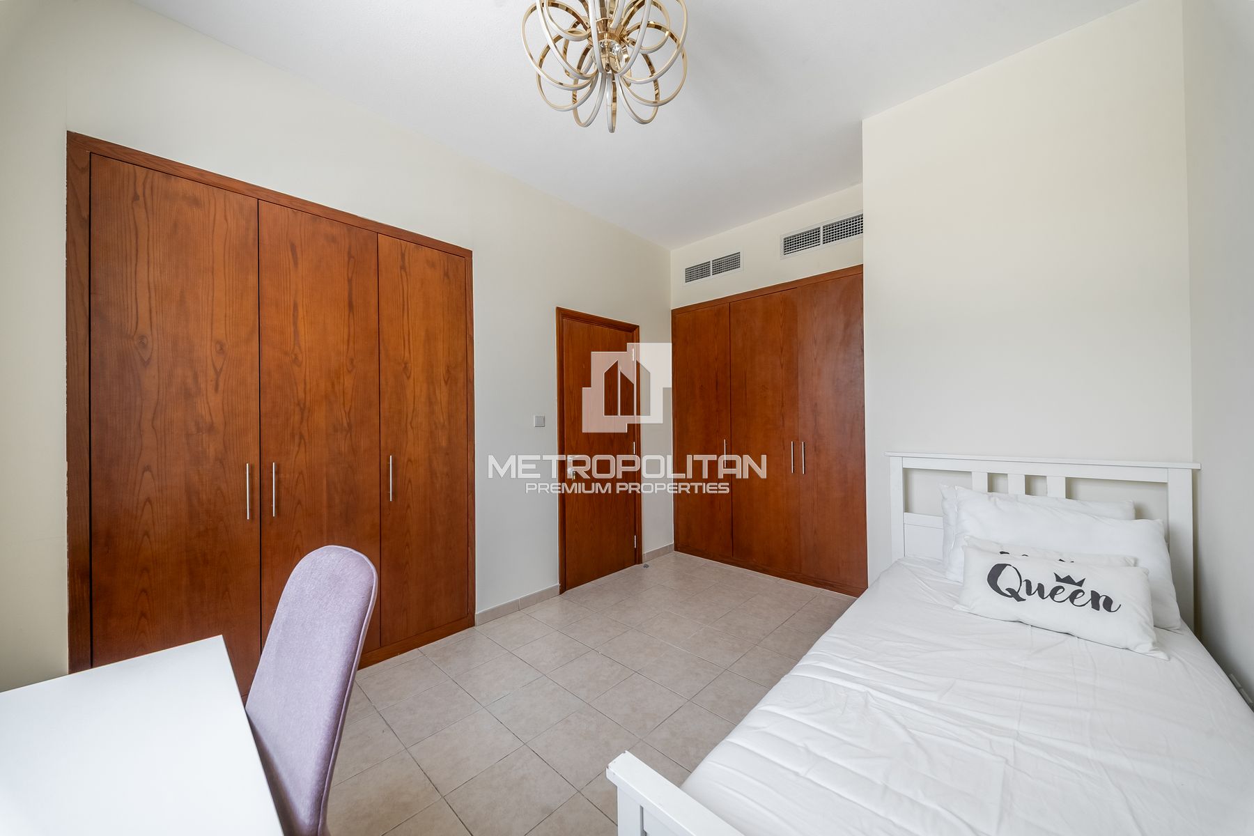 Prime Lake View | Type 3E End Unit | Single Row