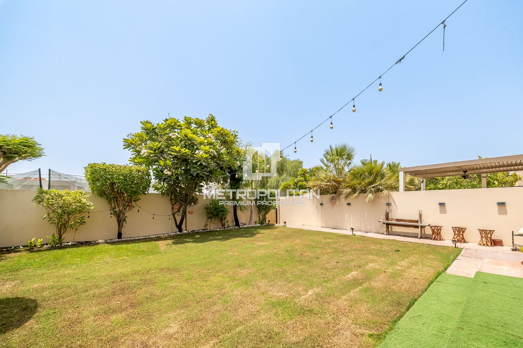 Prime Lake View | Type 3E End Unit | Single Row