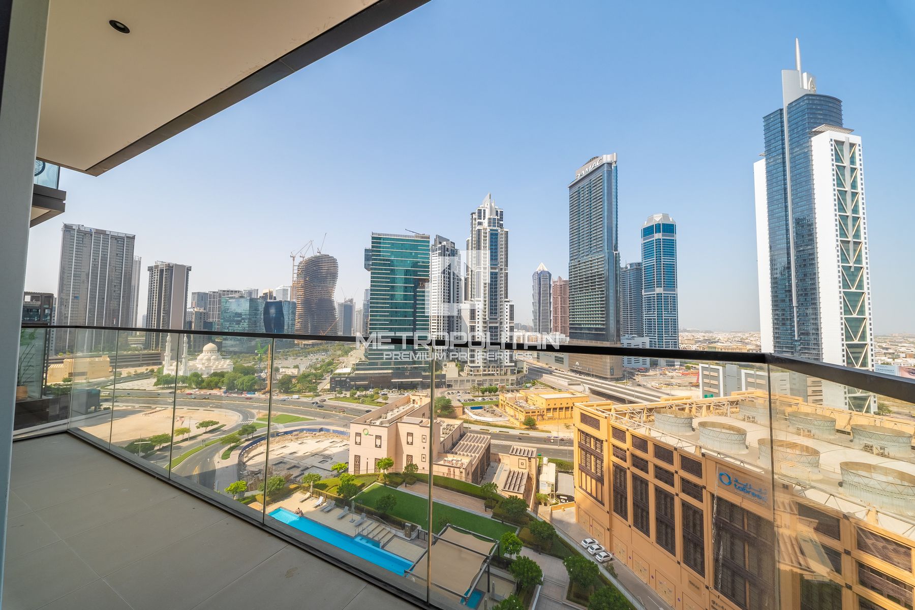 Ready To Move | Mid Floor | Close to Dubai Mall