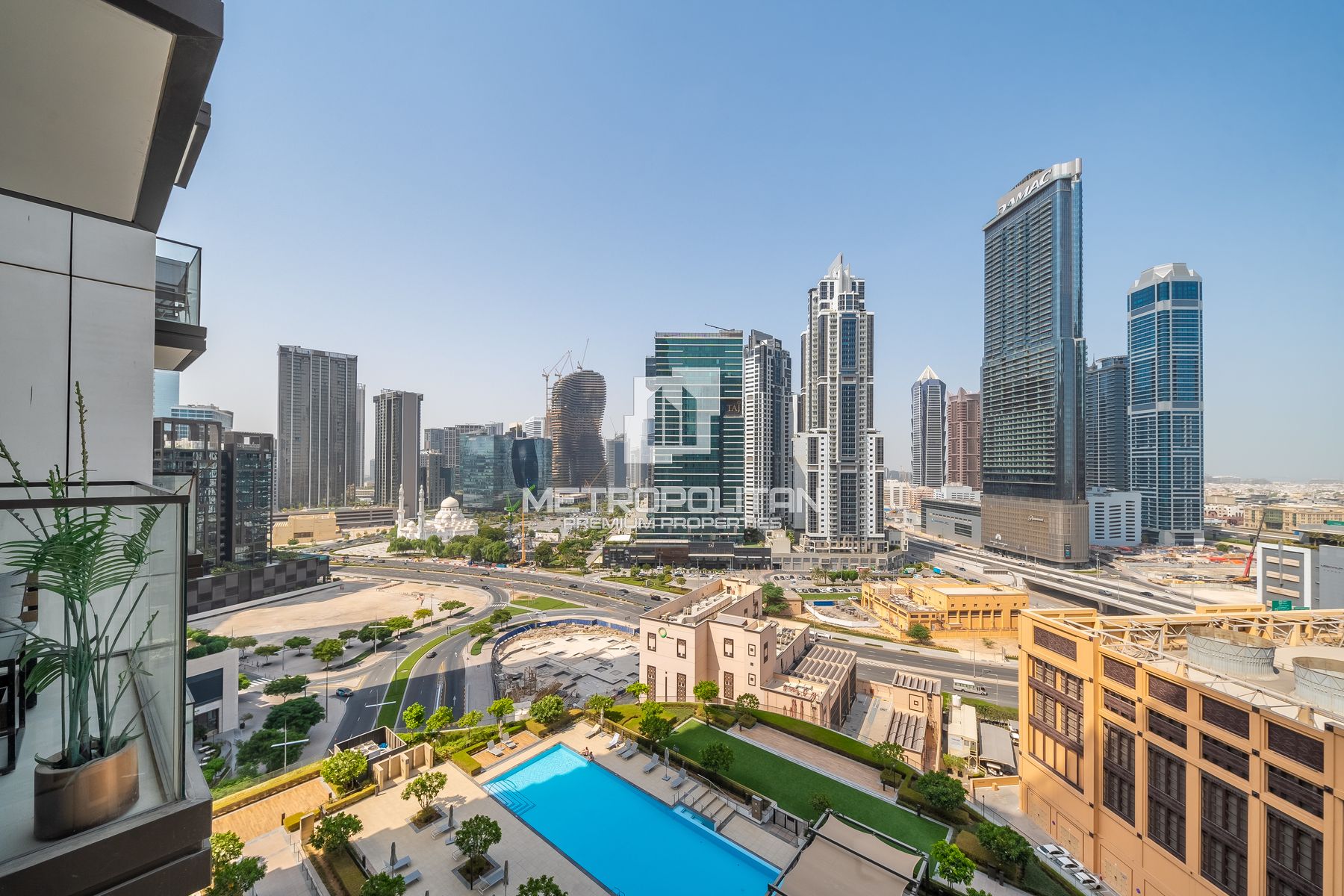 Ready To Move | Mid Floor | Close to Dubai Mall