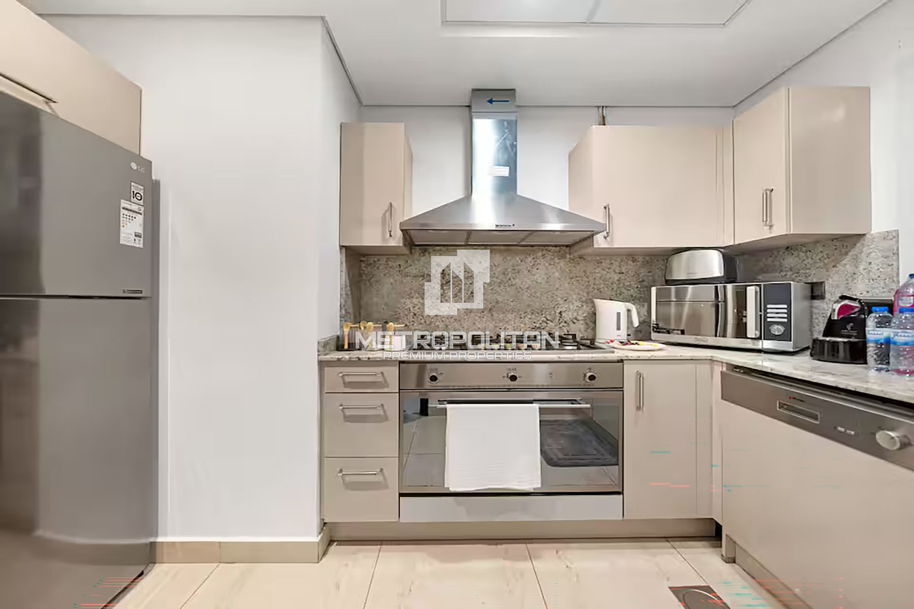 Luxury Skyline Retreat | Mall Access | High Floor