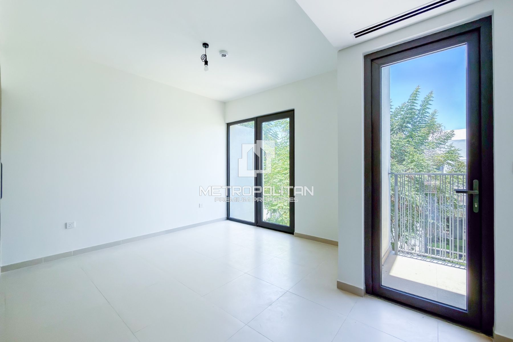 3BR with Maid's|Prime Location|Pool and Gym Nearby