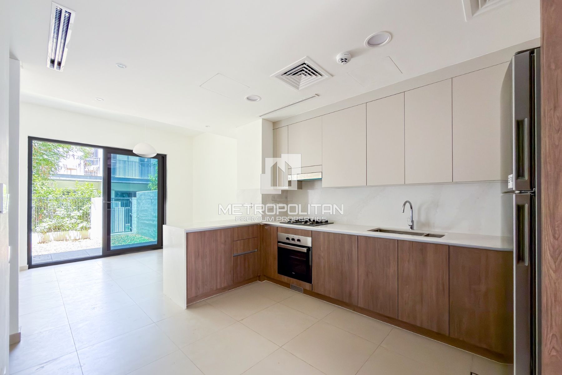 3BR with Maid's|Prime Location|Pool and Gym Nearby