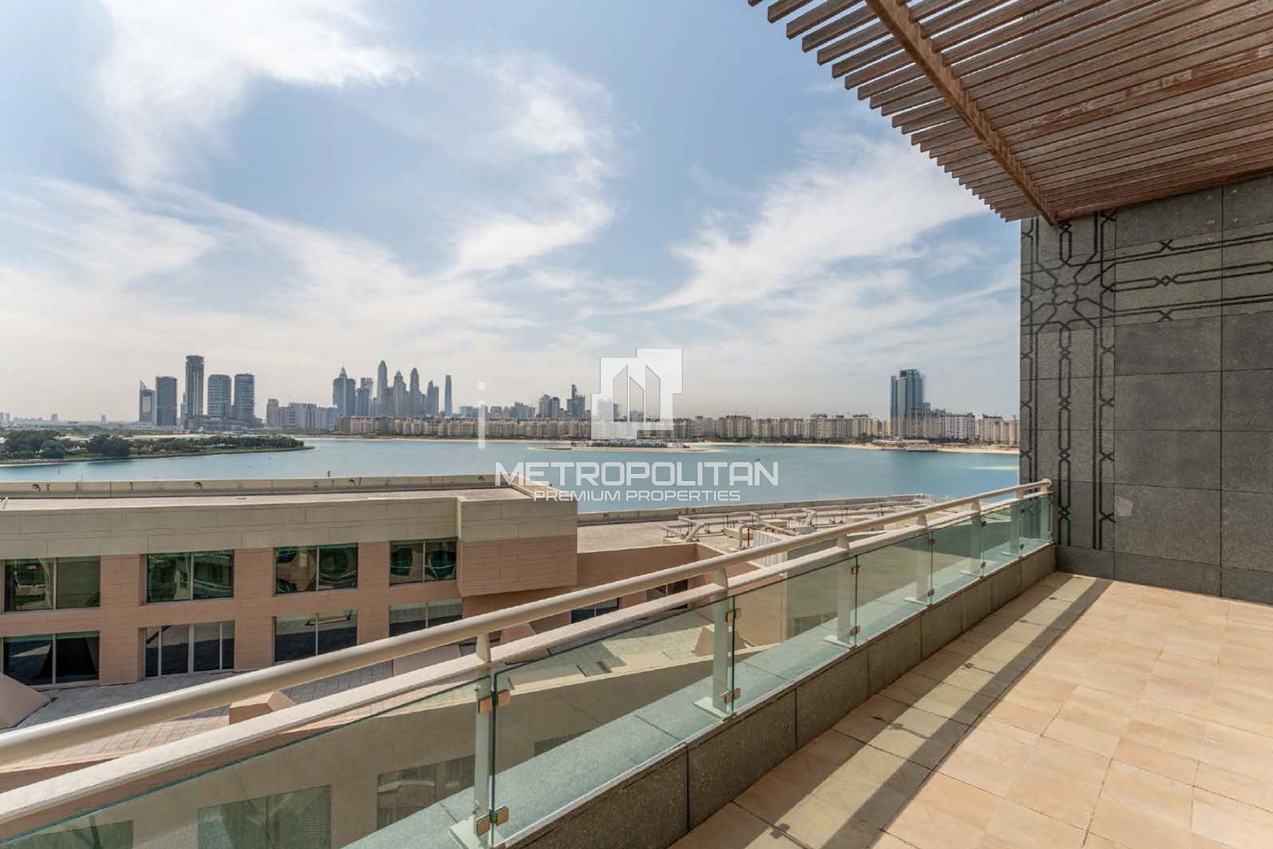 Exclusive Penthouse| Signature Residence| Sea View