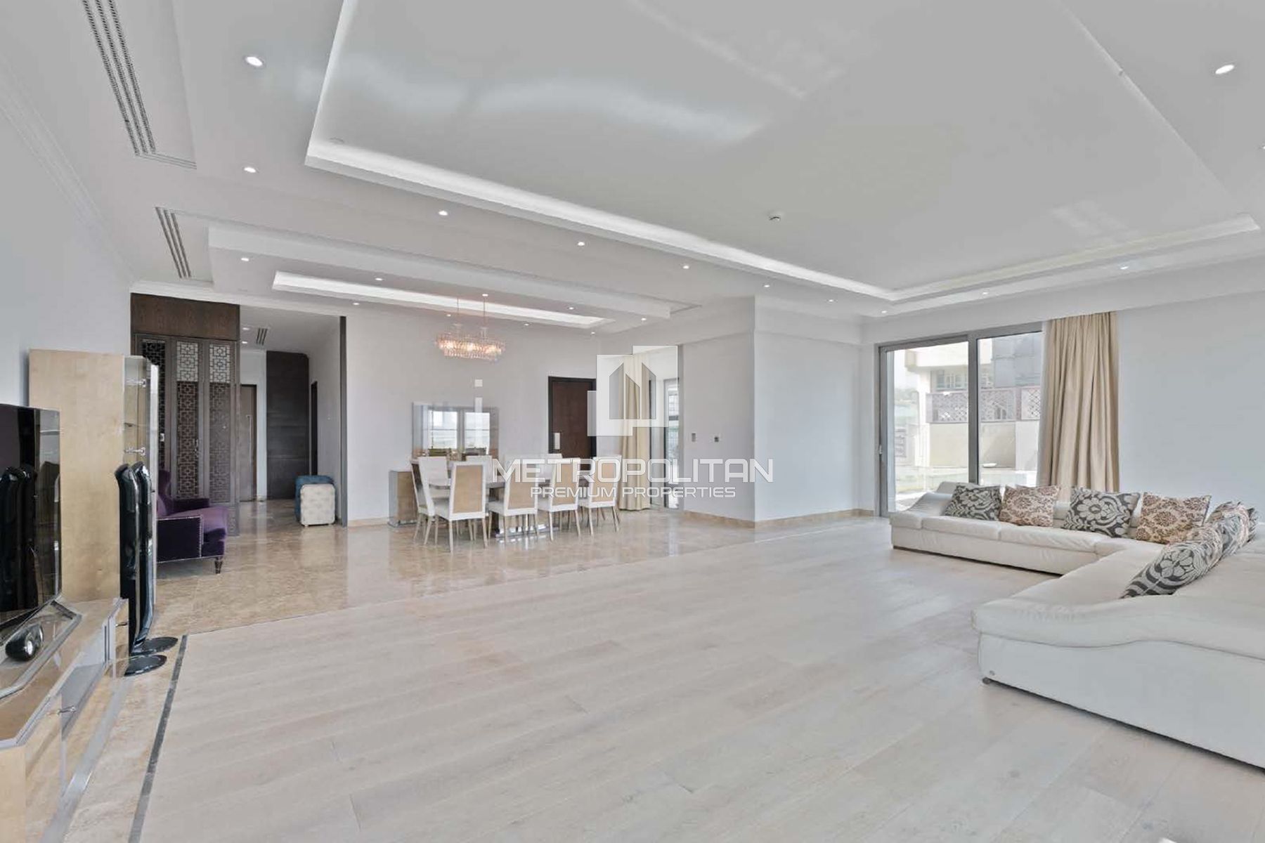 Exclusive Penthouse| Signature Residence| Sea View