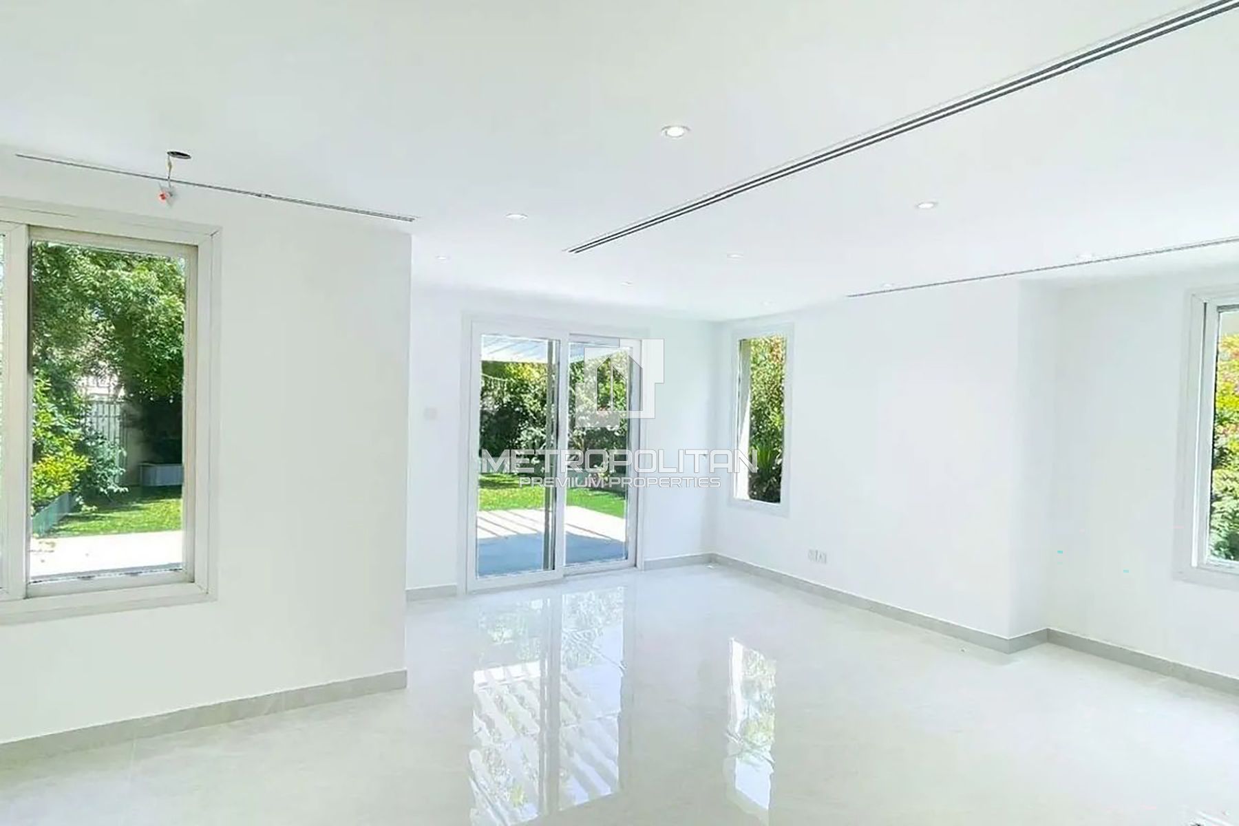 Extended Layout | Vacant | 3M | Close to Amenities