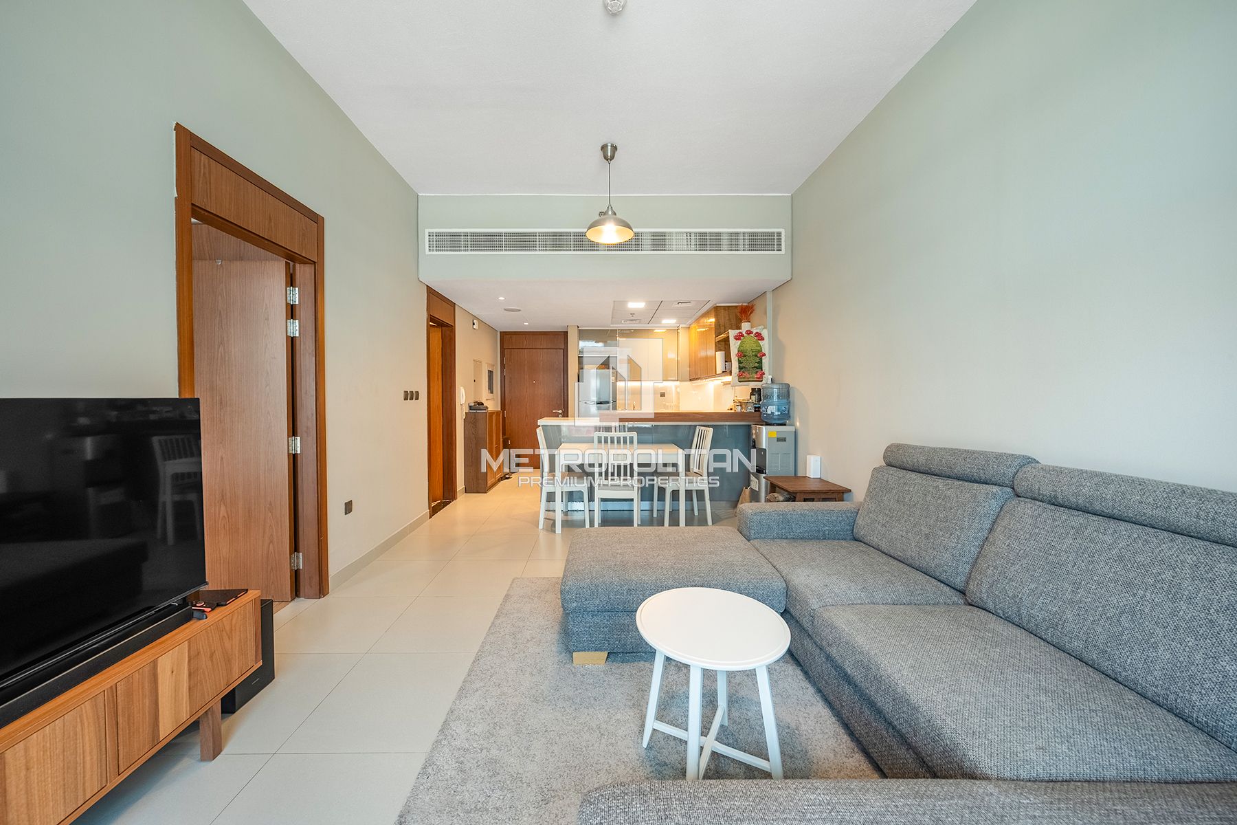 Bright Residence | Furnished | Great Rental