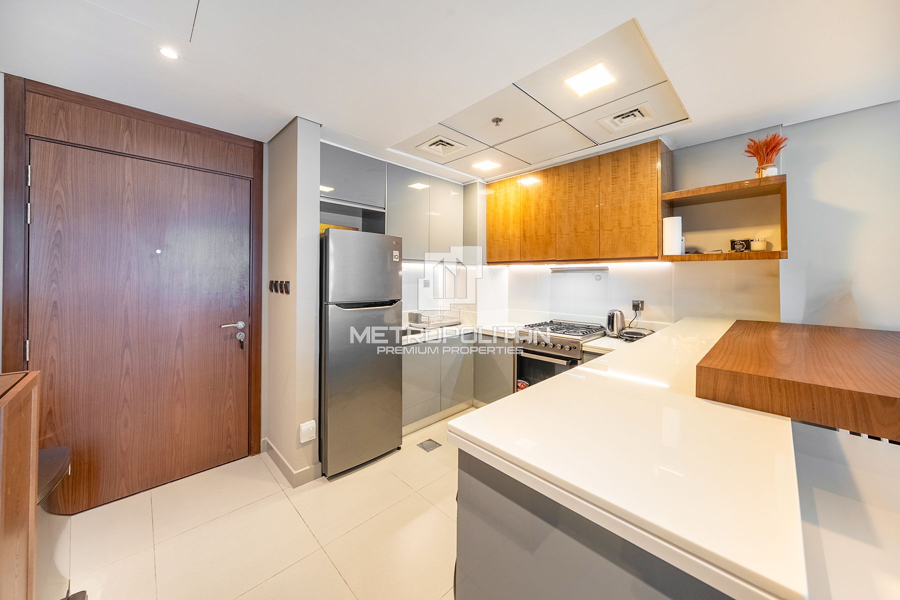 Bright Residence | Furnished | Great Rental