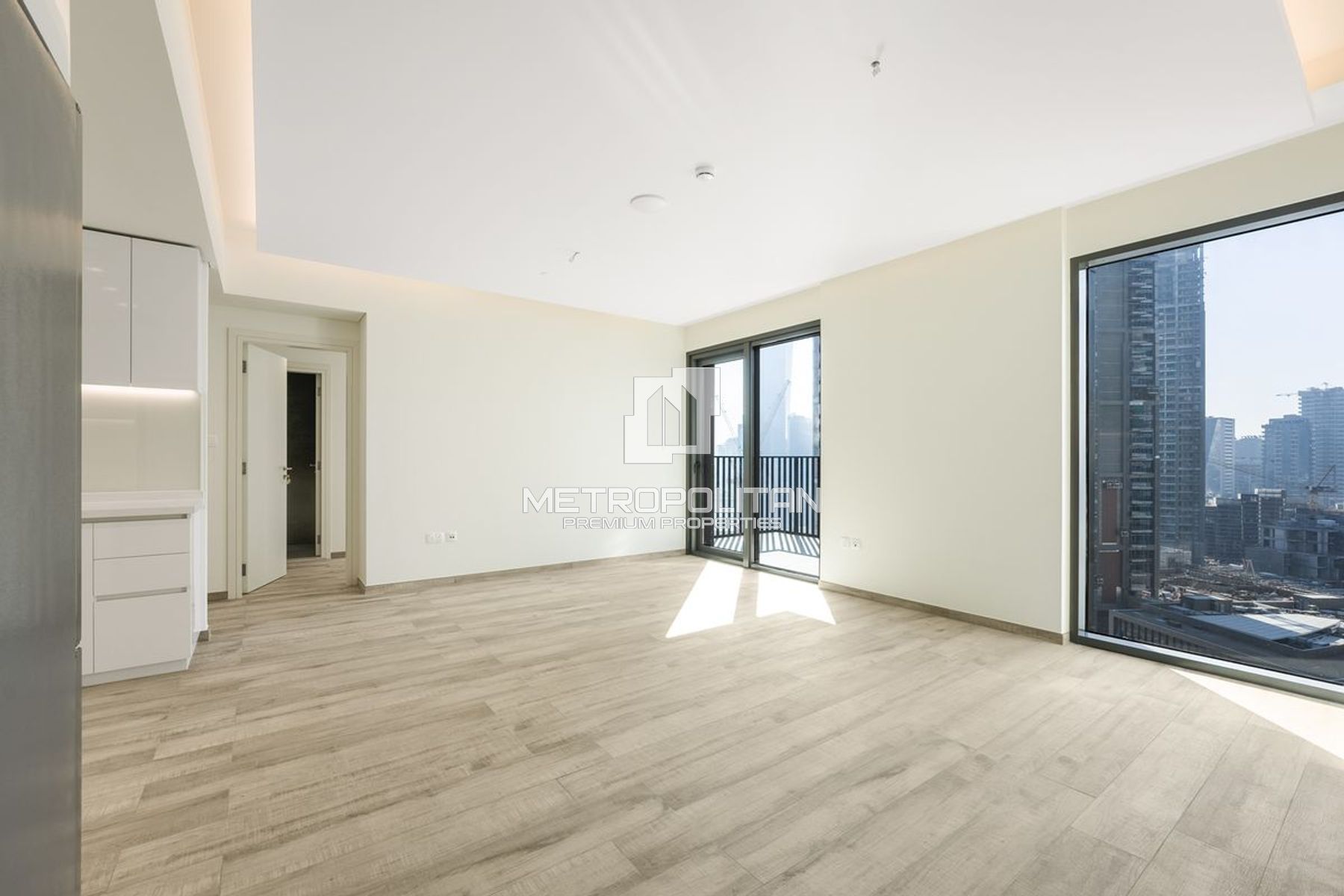 High Floor | Unfurnished | Vacant end of September