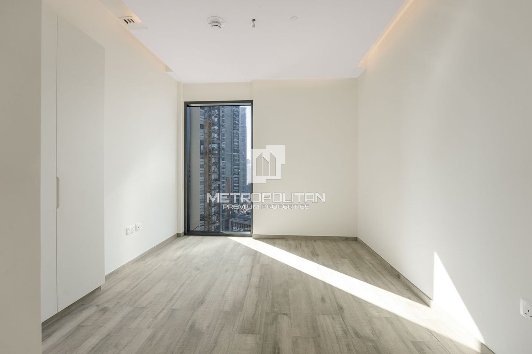 High Floor | Unfurnished | Vacant end of September