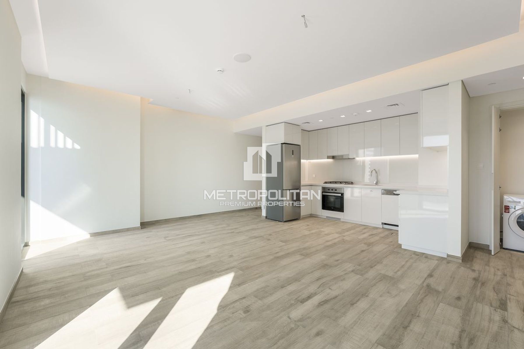 High Floor | Unfurnished | Vacant end of September