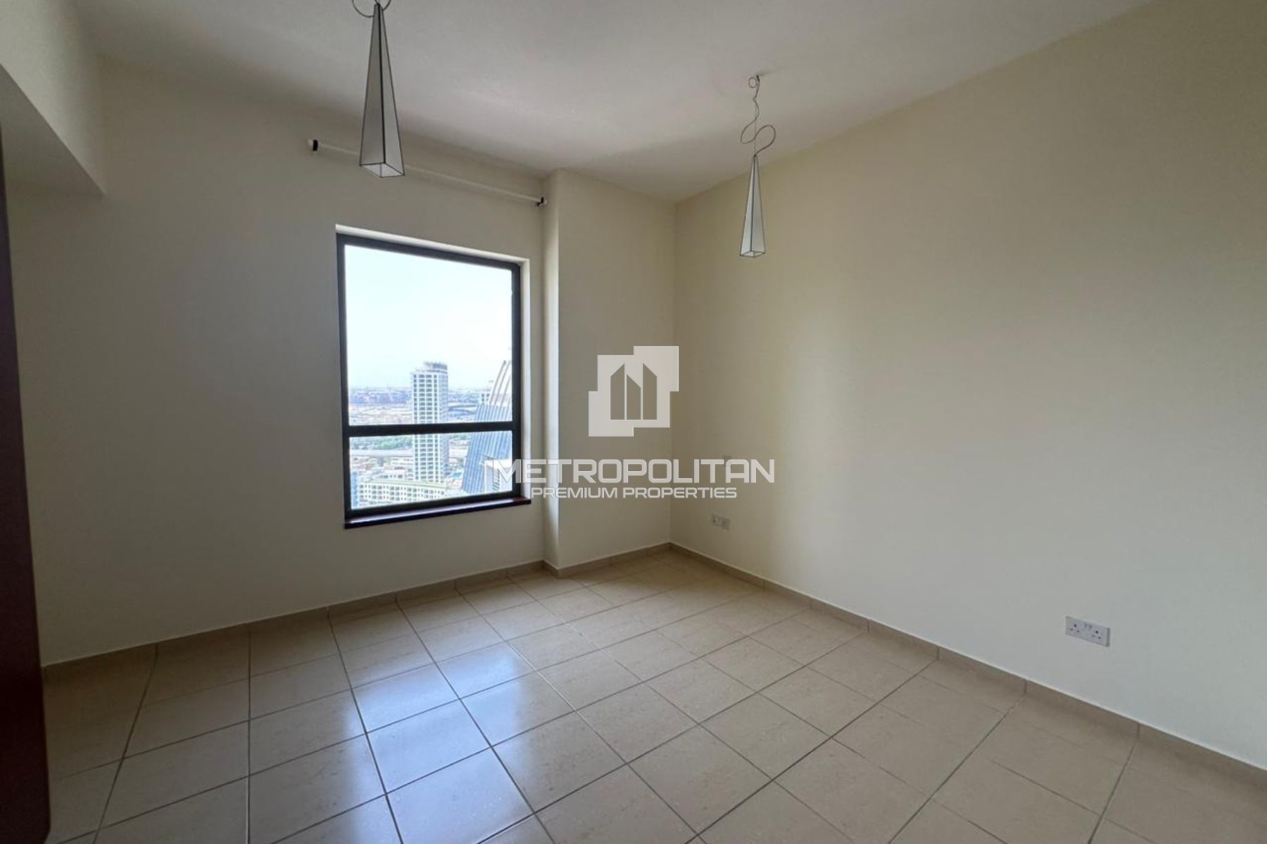 Снять квартиру в Shams 2, Jumeirah Beach Residence - MPR-10715