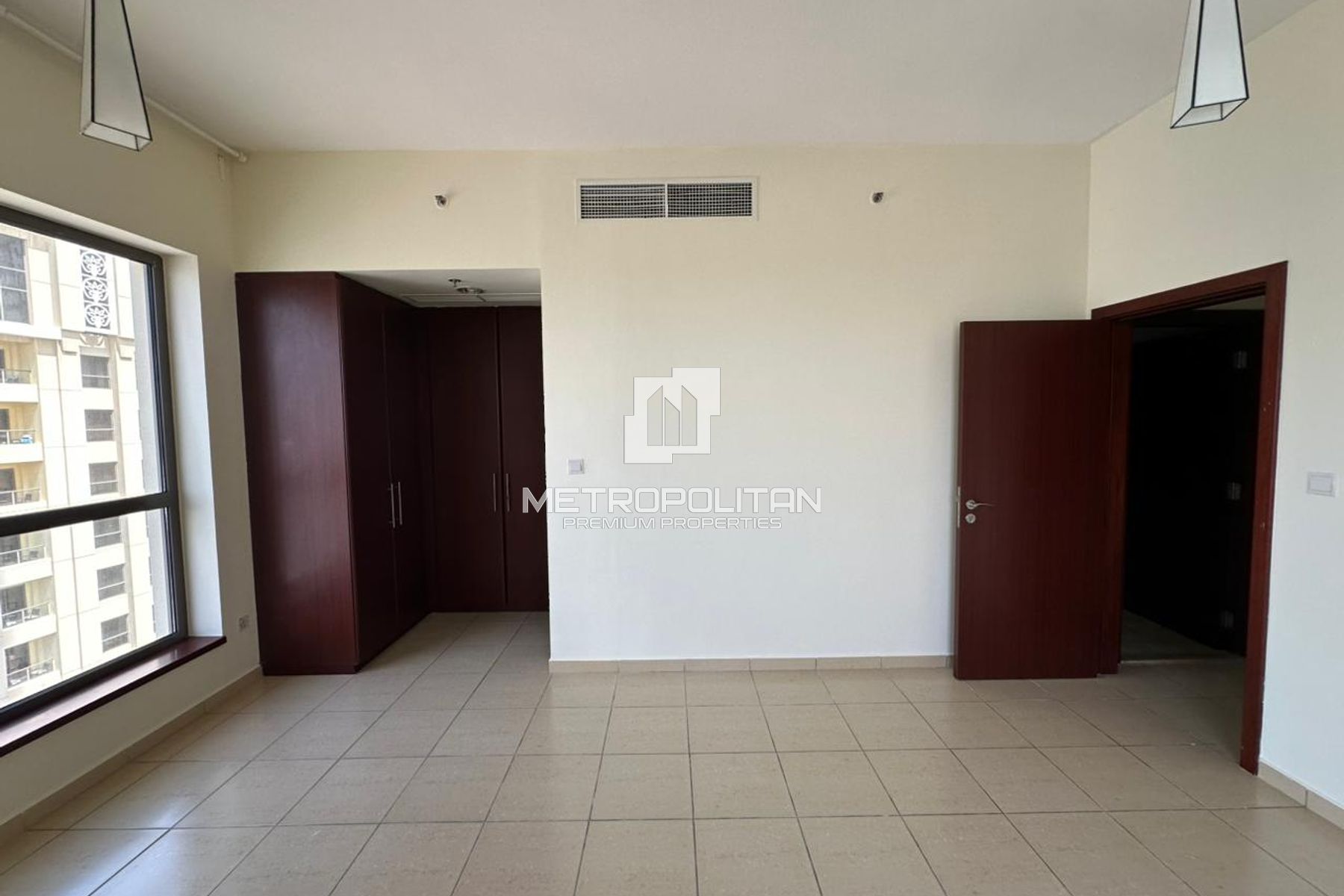 Снять квартиру в Shams 2, Jumeirah Beach Residence - MPR-10715