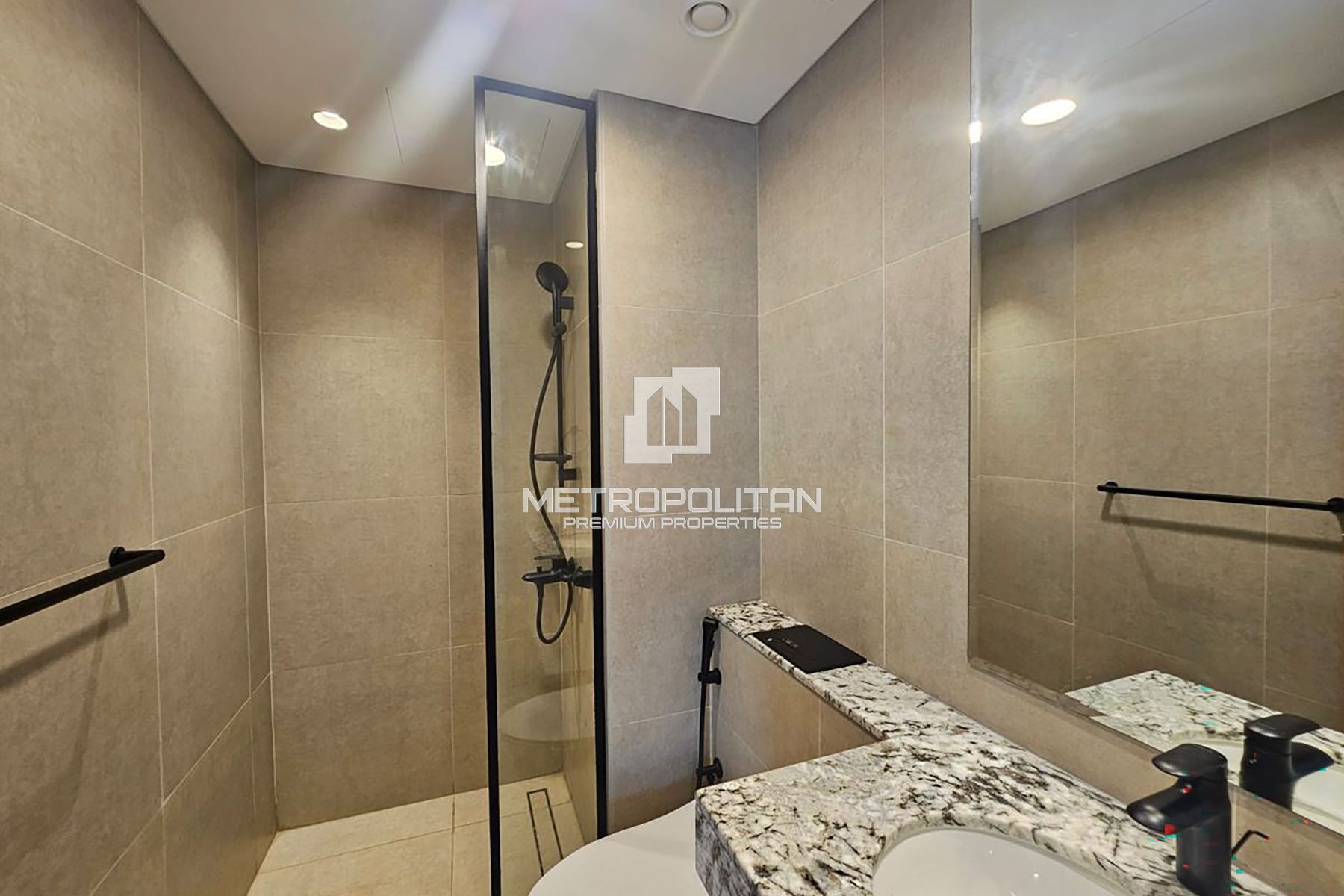 Brand New | Multiple Cheques | Private Garden
