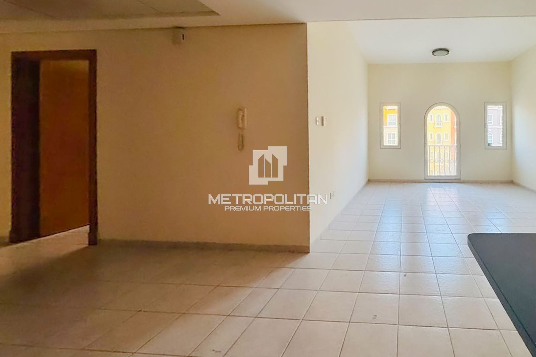 Vacant | Family Building | Community View