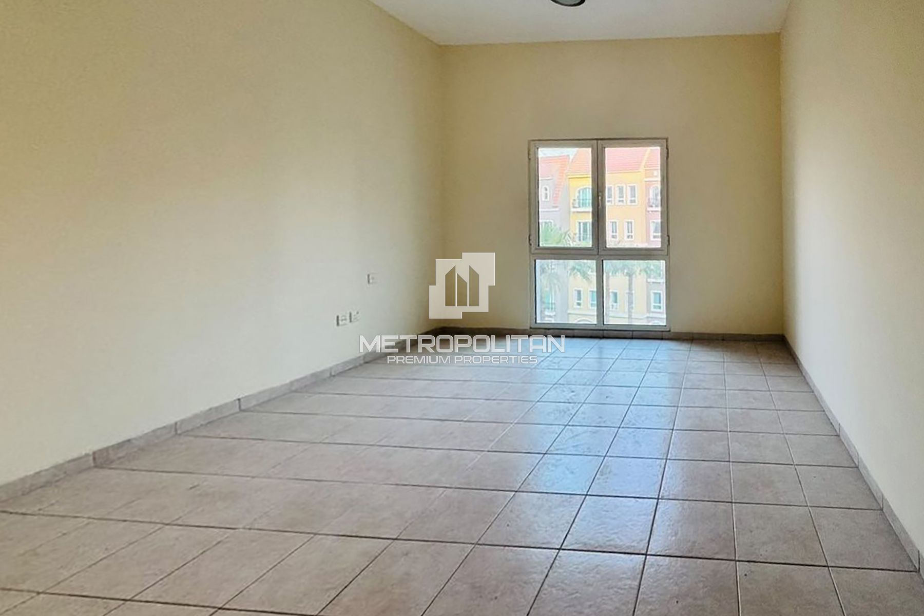 Vacant | Family Building | Community View