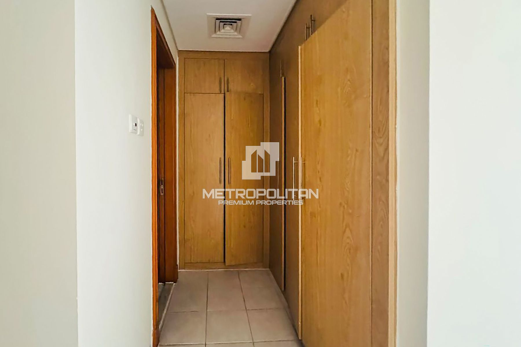 Vacant | Family Building | Community View