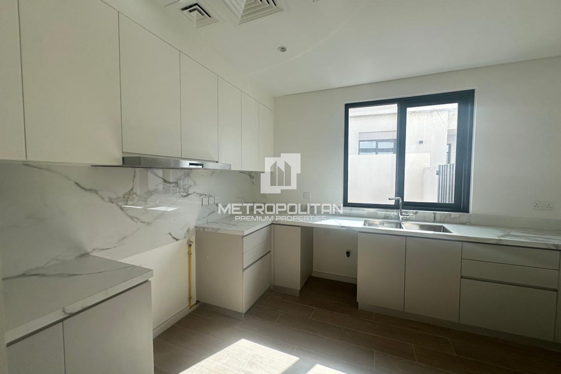 Corner Unit | Ready to Move In | Type B2