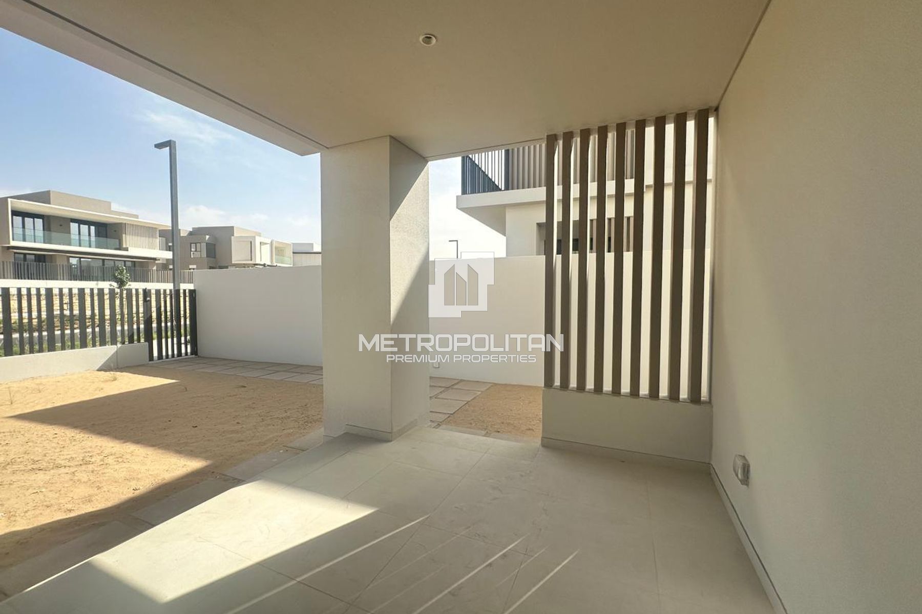 Снять таунхаус в Jebel Ali Village Townhouses, Jebel Ali - MPR-10737