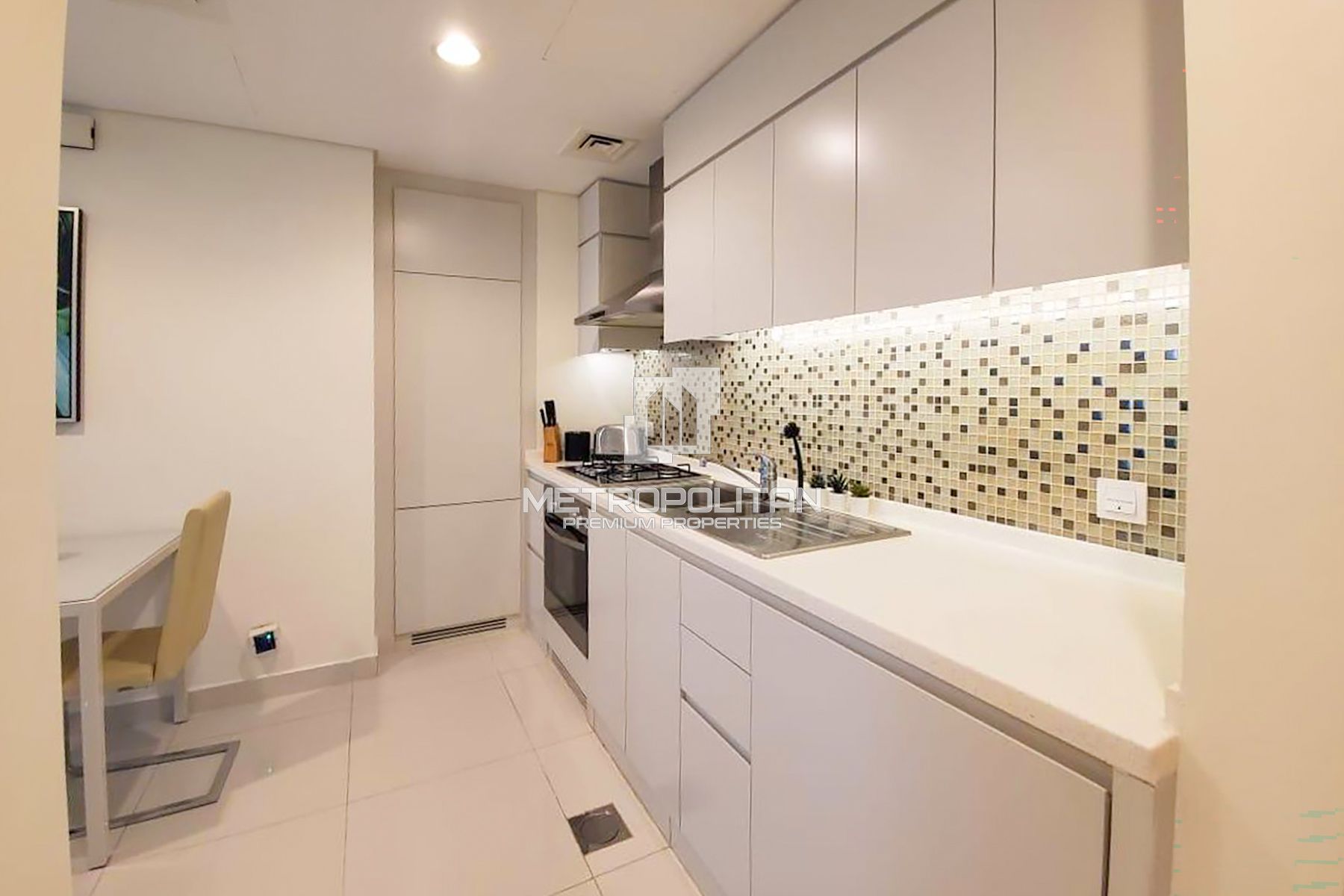Снять квартиру в Damac Maison The Vogue, Business Bay - MPR-10738