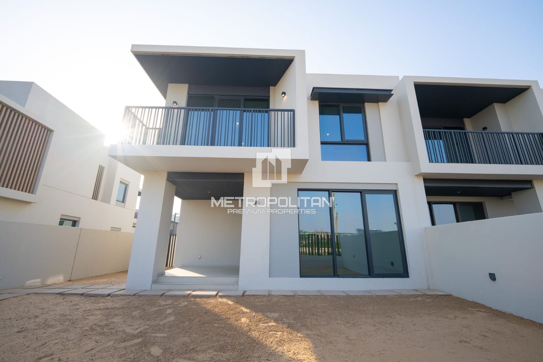 Снять таунхаус в Jebel Ali Village Townhouses, Jebel Ali - MPR-10750