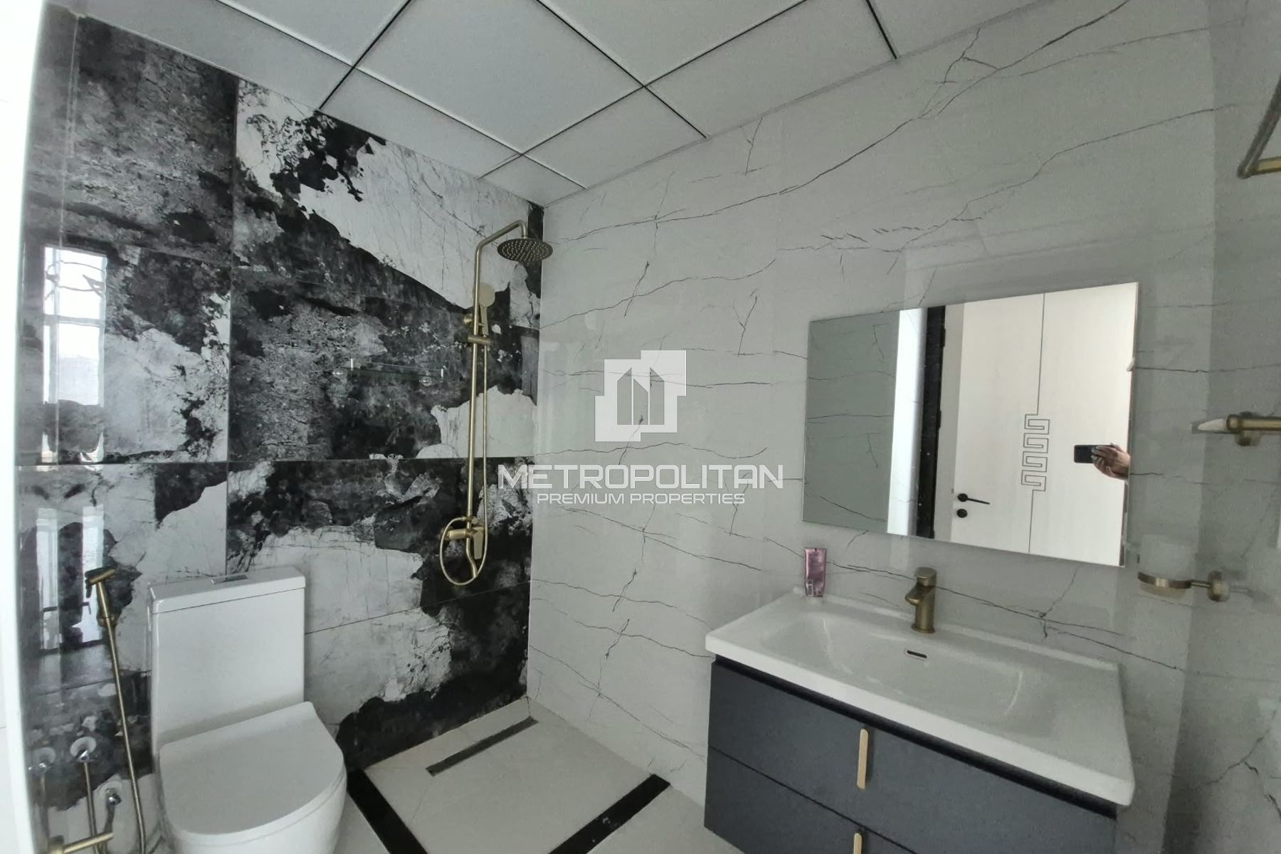 Kitchen Appliances | Spacious Layout | Unfurnished