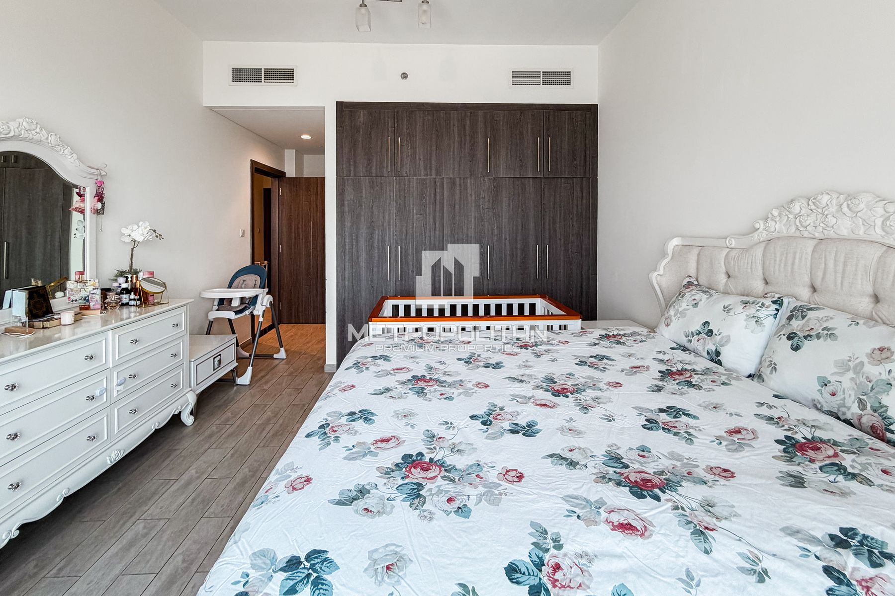 Move in September | High Floor | Skyline View