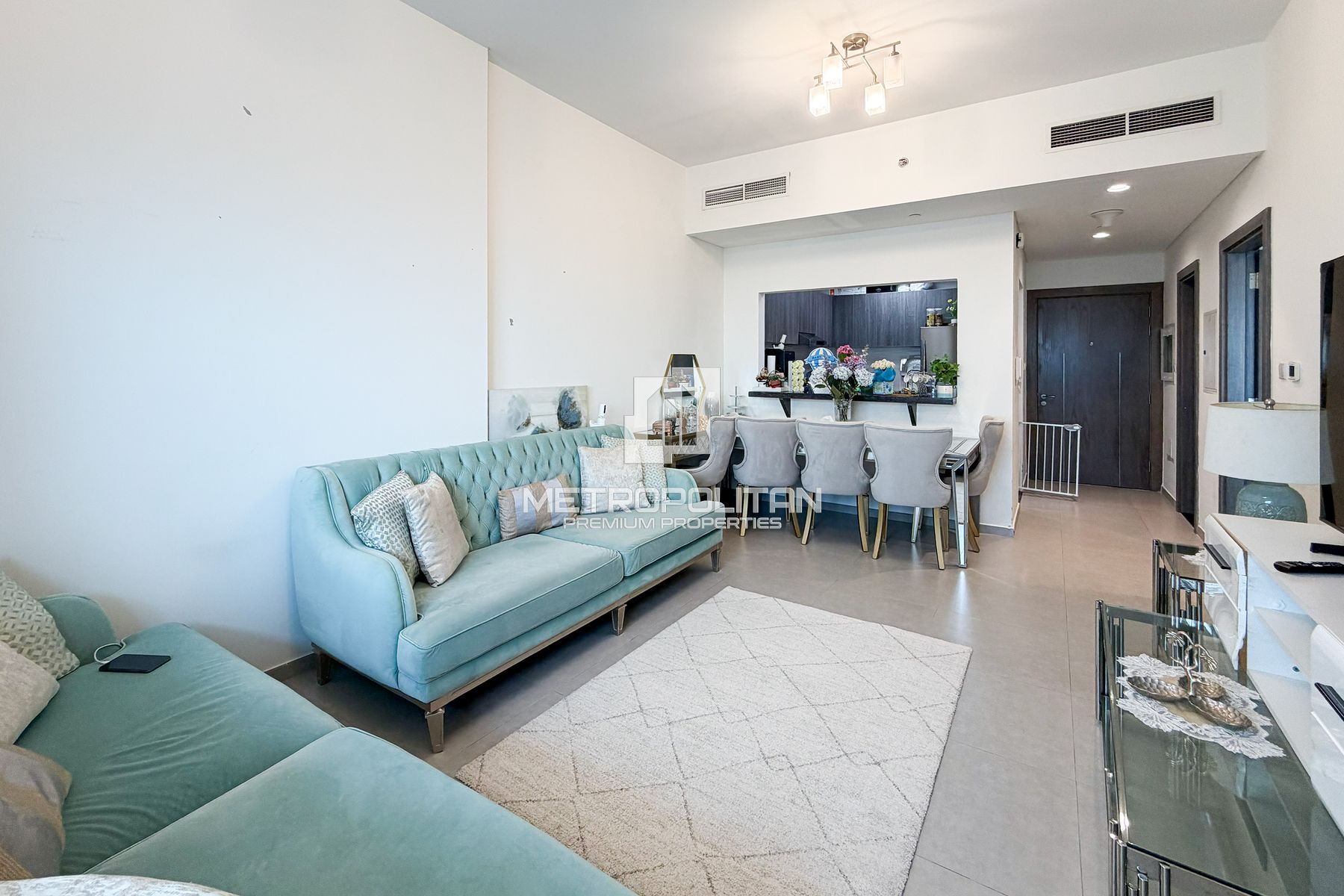 Move in September | High Floor | Skyline View