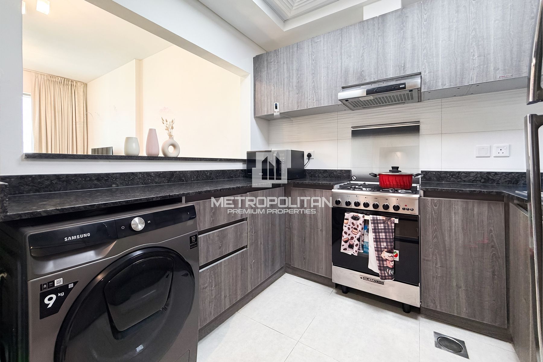 Move in September | High Floor | Skyline View