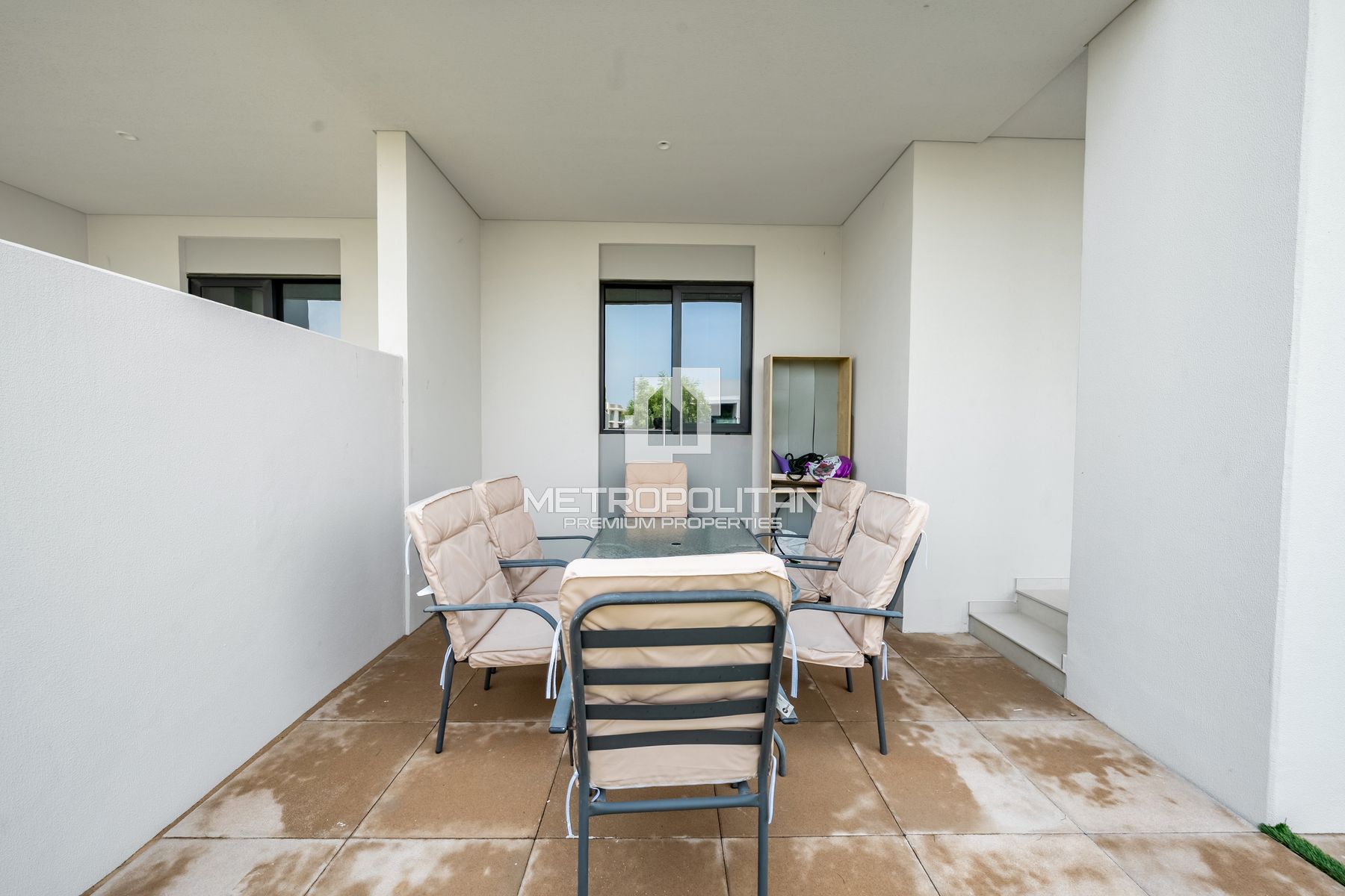 Spacious 3BR Townhouse | Middle Unit | Single Row