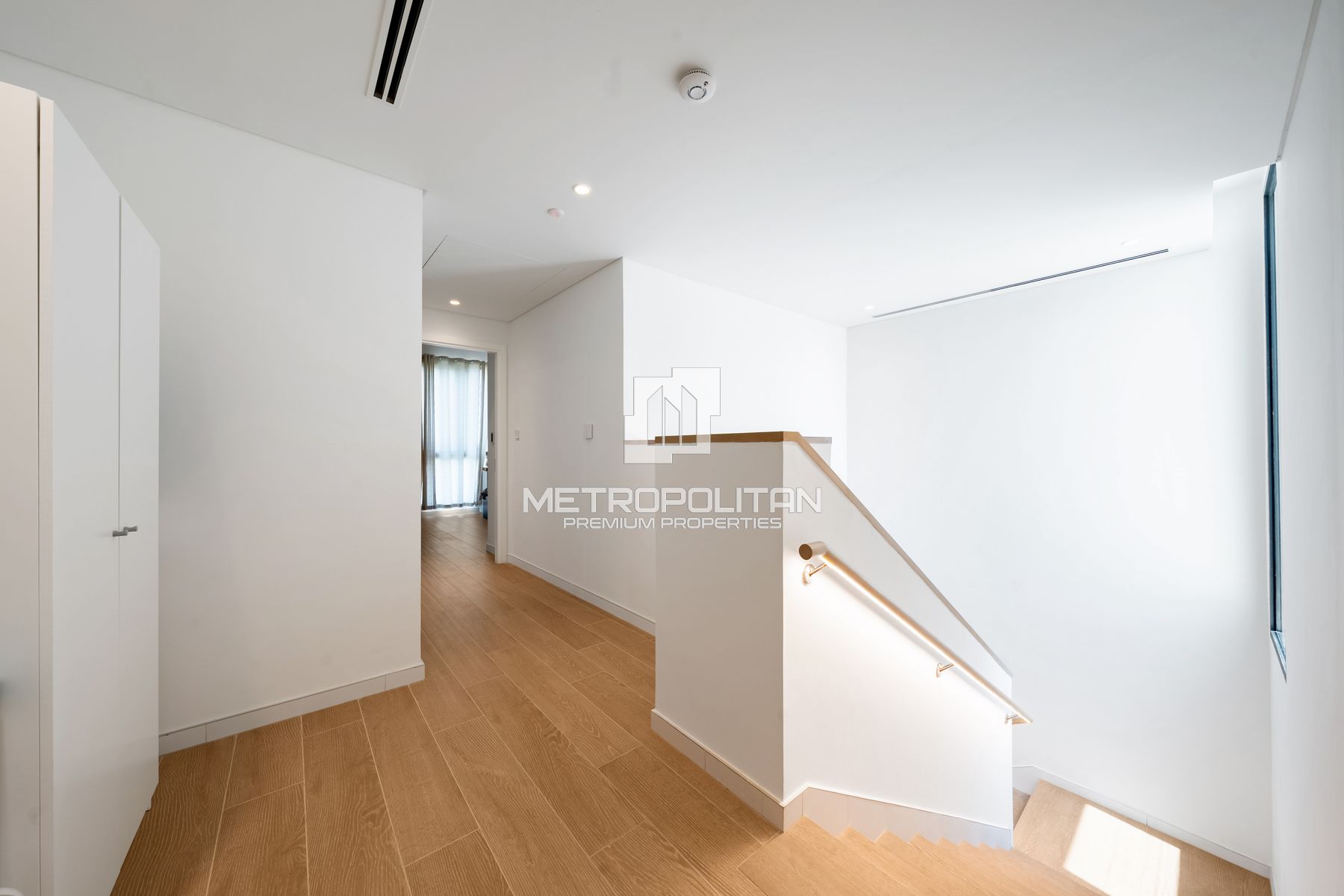 Spacious 3BR Townhouse | Middle Unit | Single Row