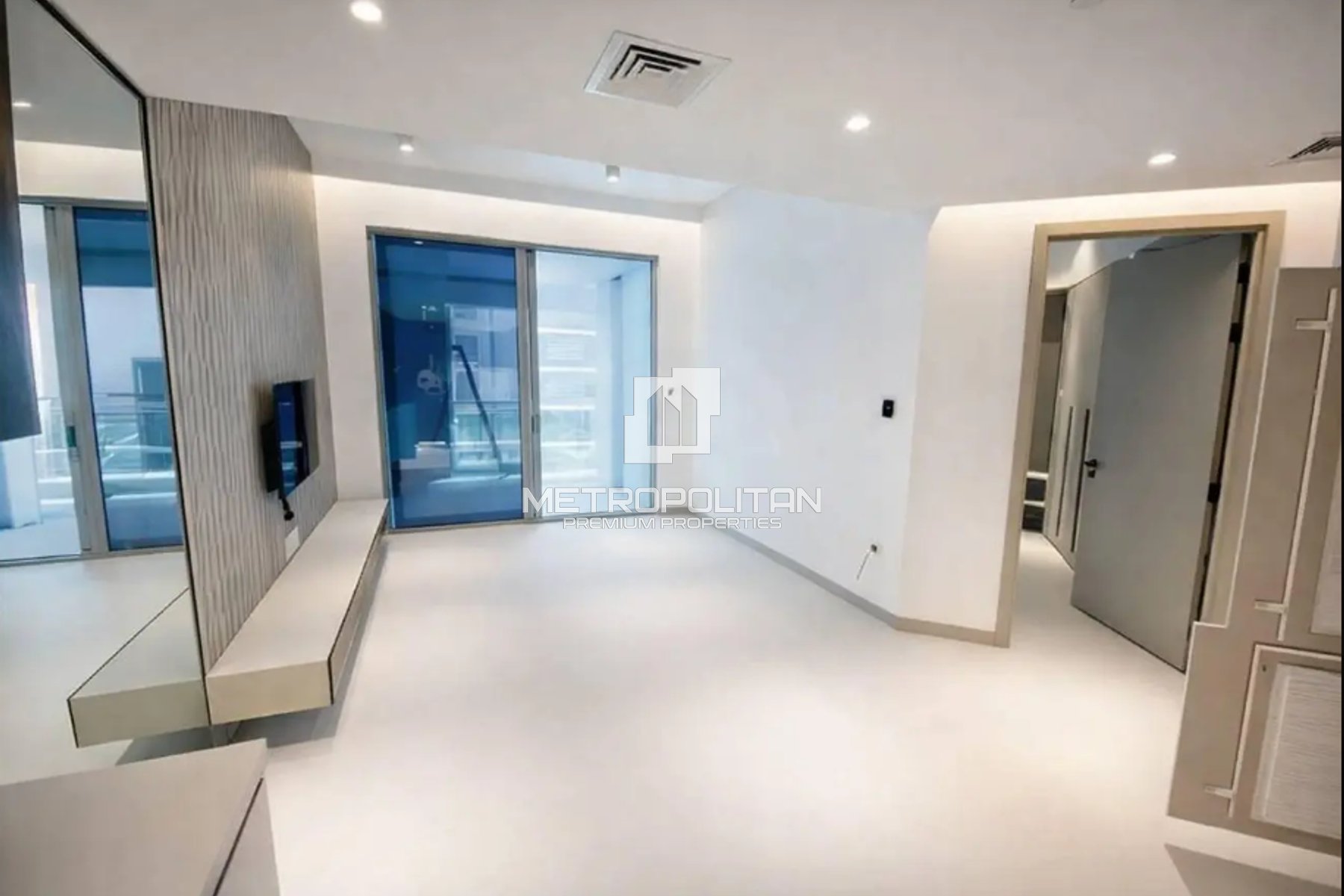 1BR Apartment for Rent in Regalia By Deyaar, Business Bay - MPR-10784