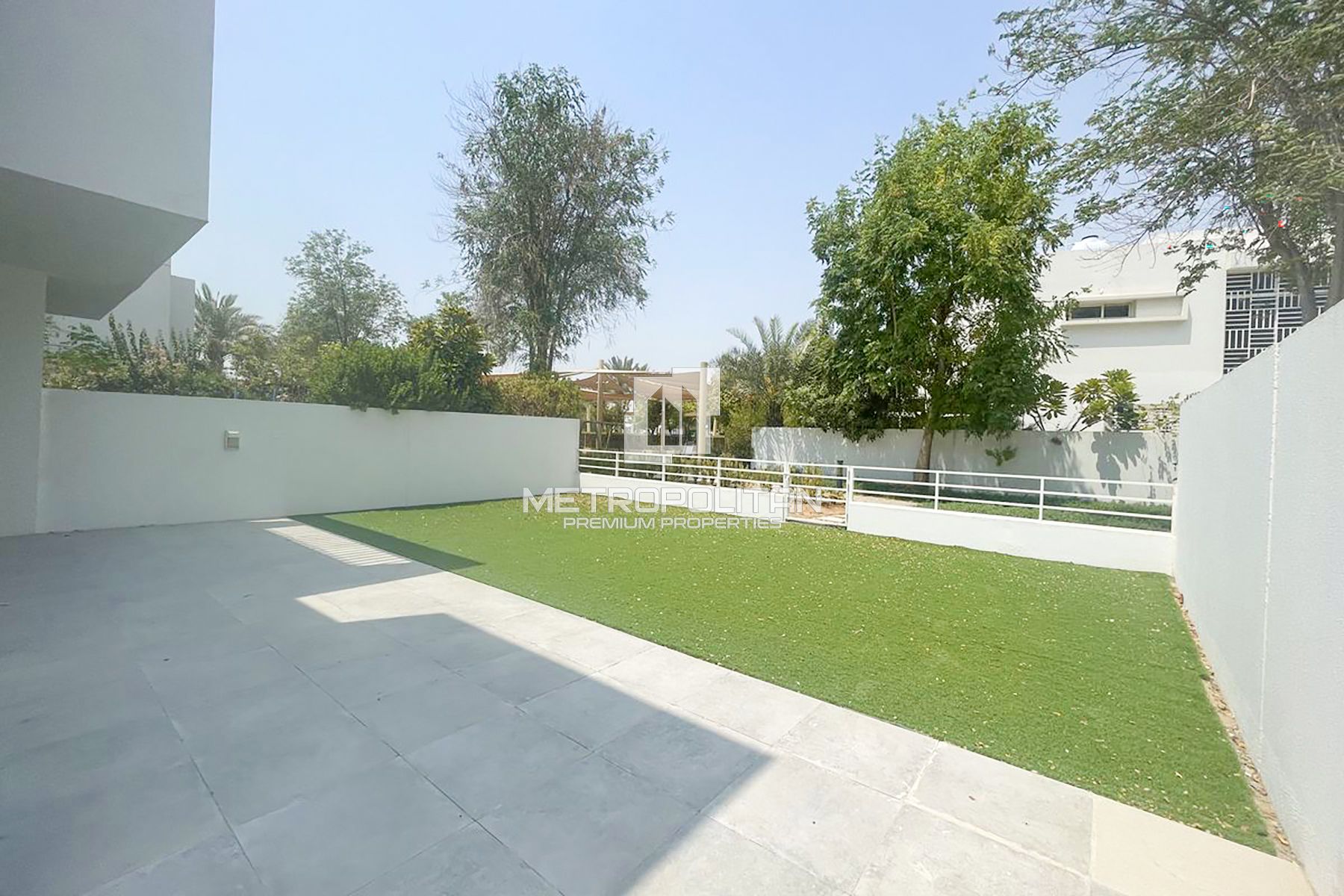 Multiple Units | Vacant Corner Unit | Park View