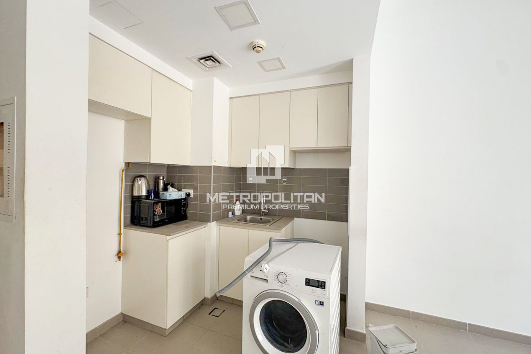 Studio Apartment for Rent in Zahra Breeze Apartments 3A, Town Square - MPR-10791