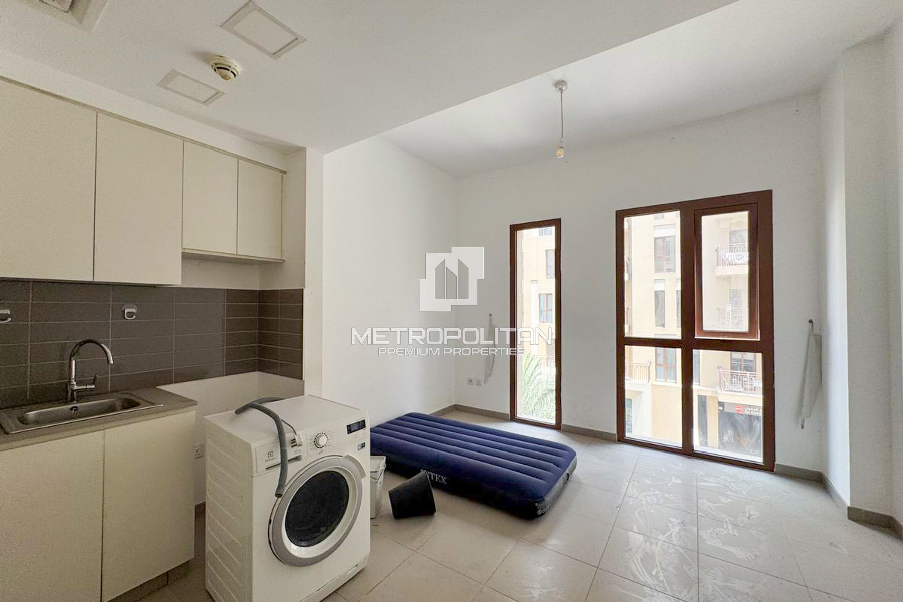 Refined Studio Living| Prime Town Square Community