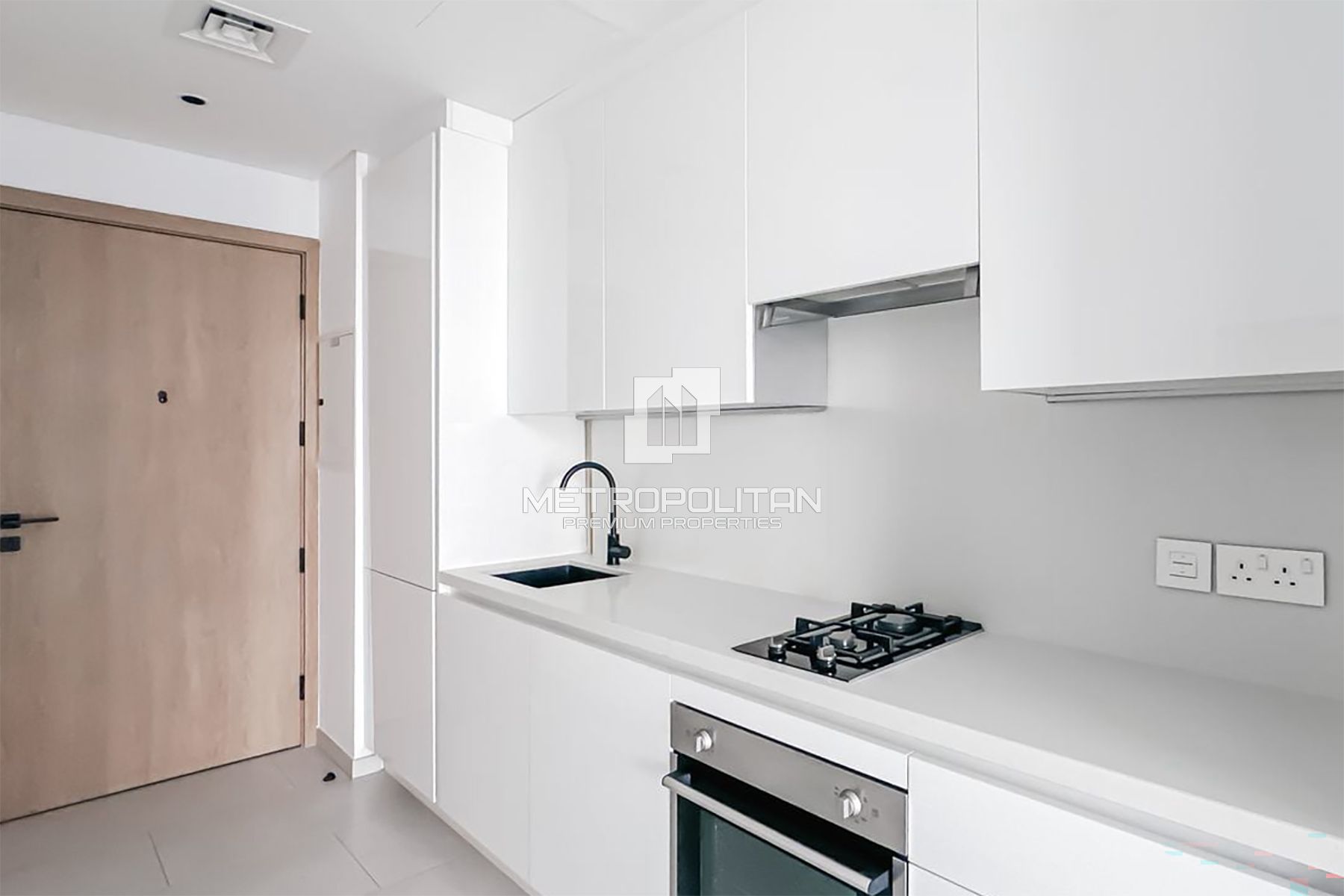 Studio Apartment for Rent in Marquise Square Tower, Business Bay - MPR-10795