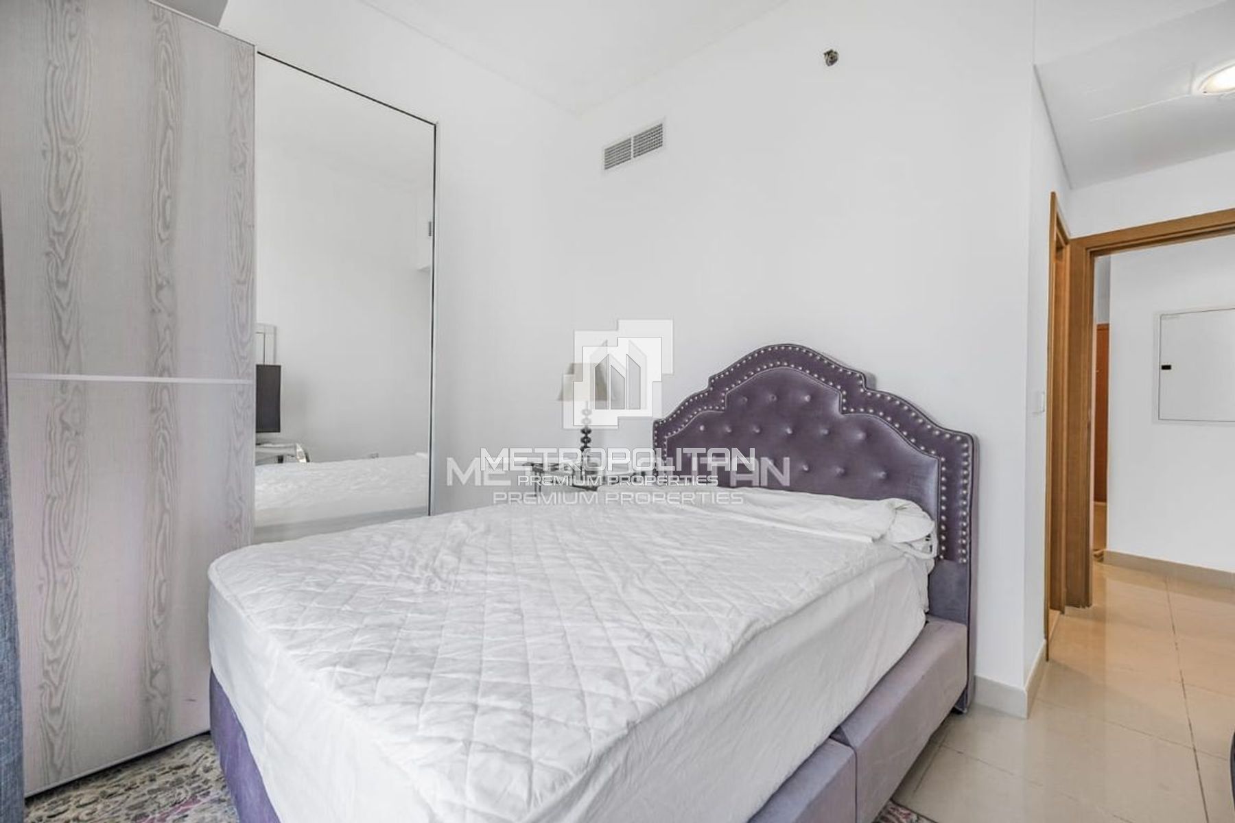 Furnished | High floor | Vacant from November