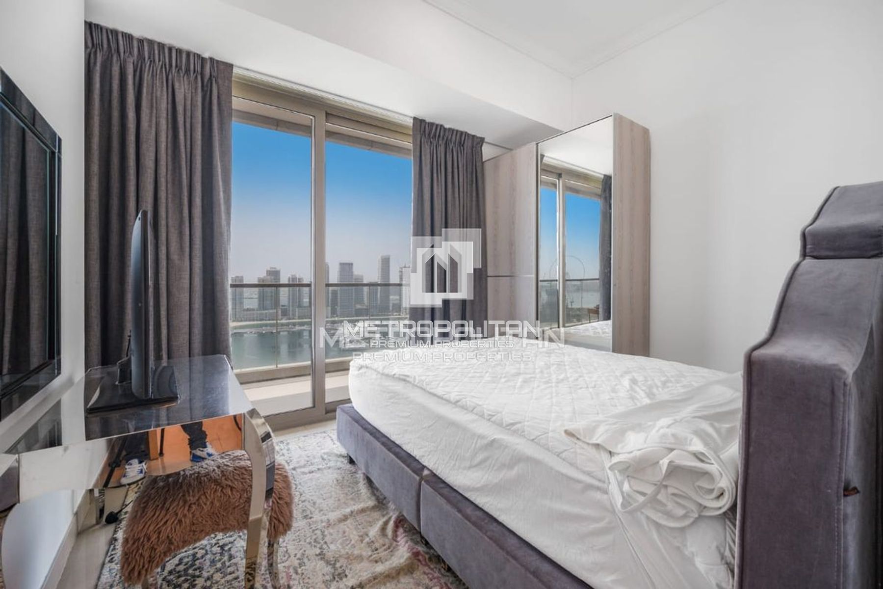 Furnished | High floor | Vacant from November