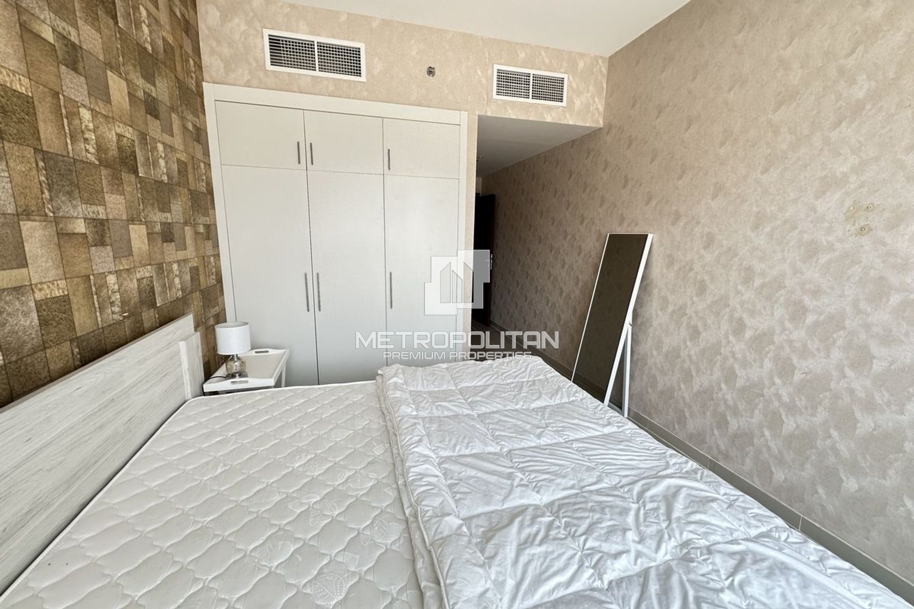 Furnished | Spacious | Vacant from November