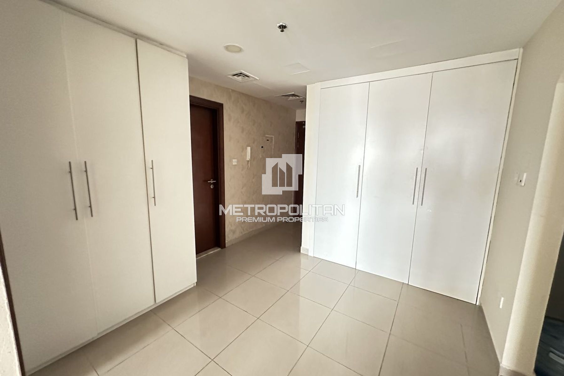 Furnished | Spacious | Vacant from November
