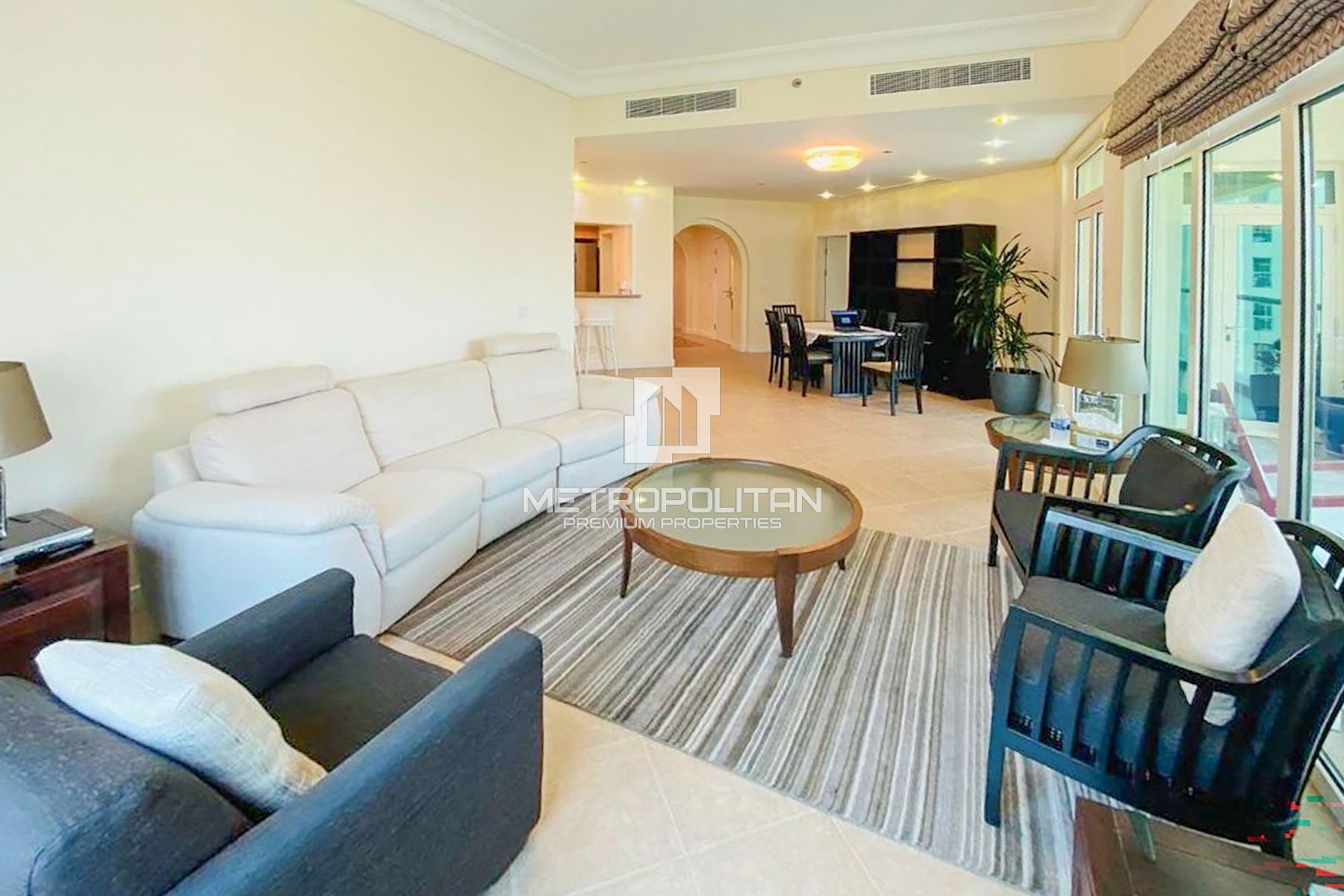 Prime Location | Amazing Views | 2 Parkings