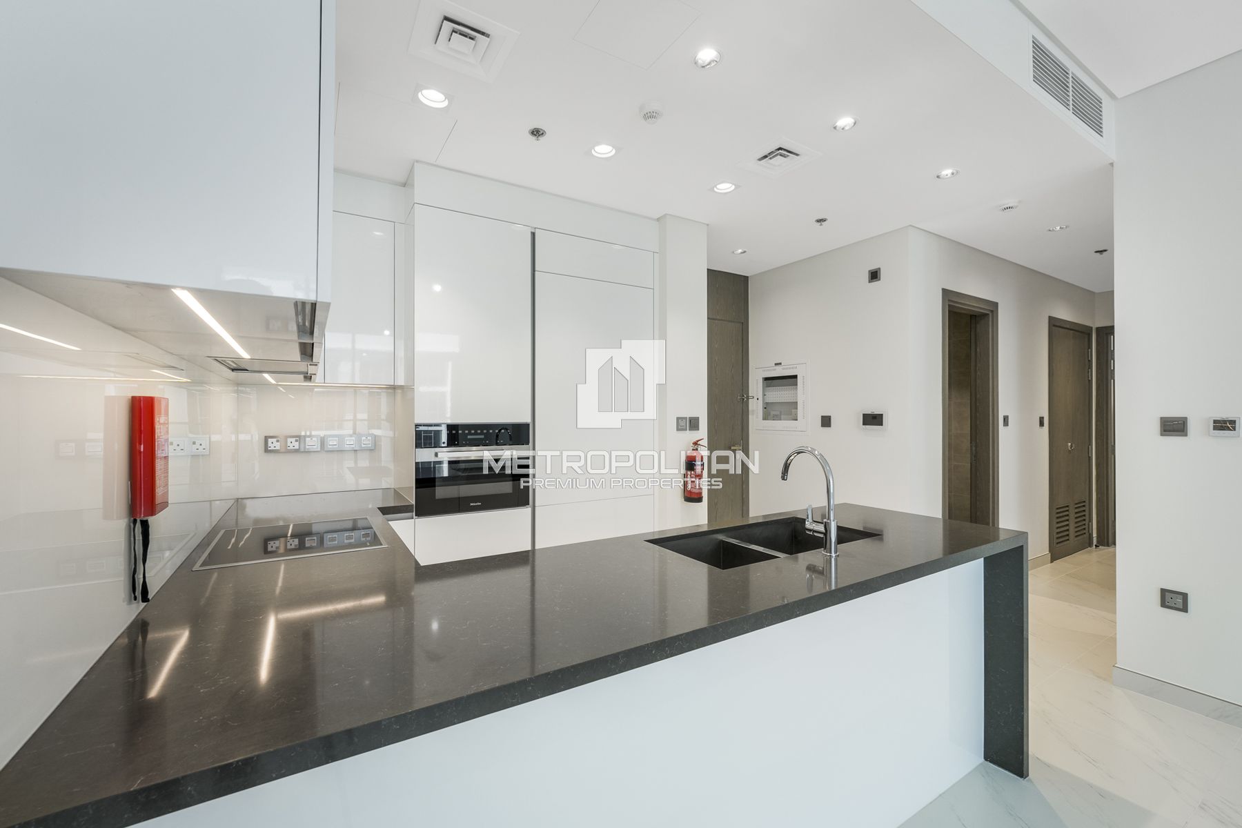Large Layout | Lagoon View | Inquire Now