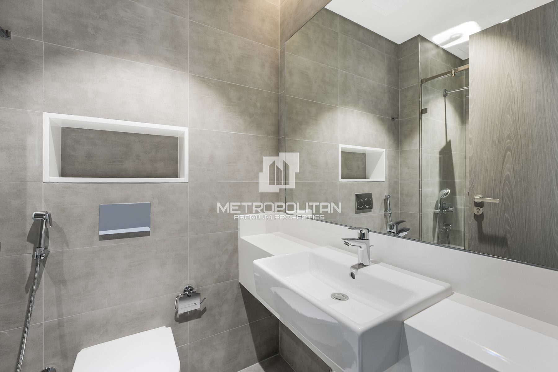 Large Layout | Lagoon View | Inquire Now