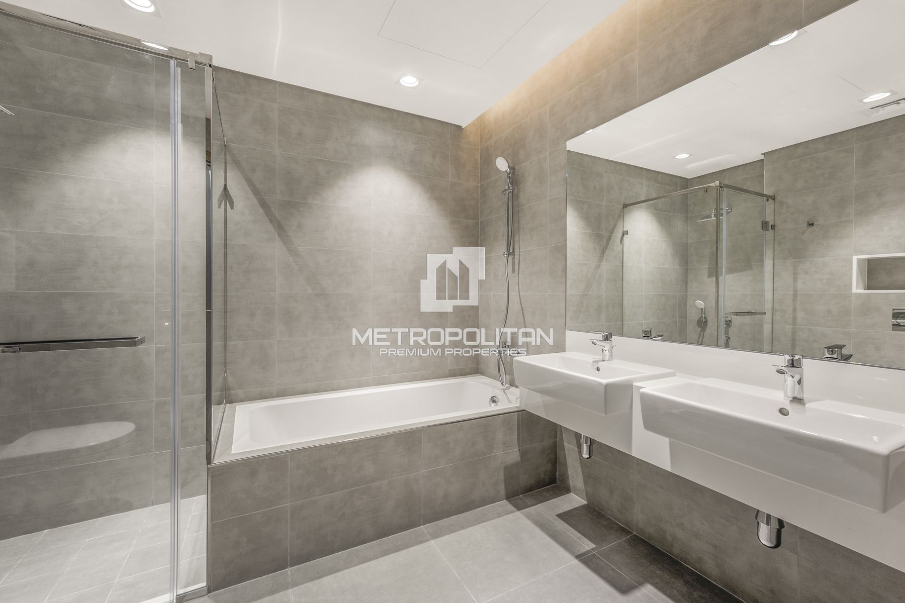 Large Layout | Lagoon View | Inquire Now