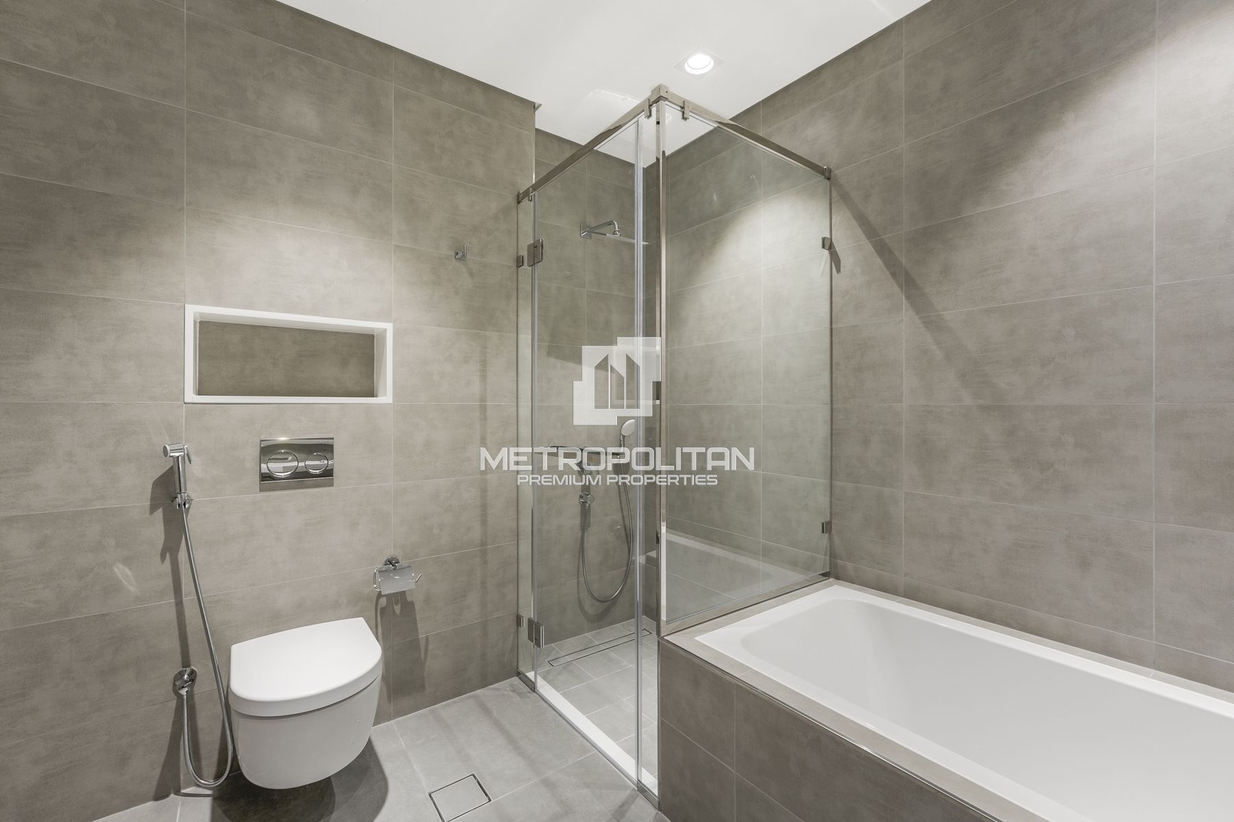 Large Layout | Lagoon View | Inquire Now