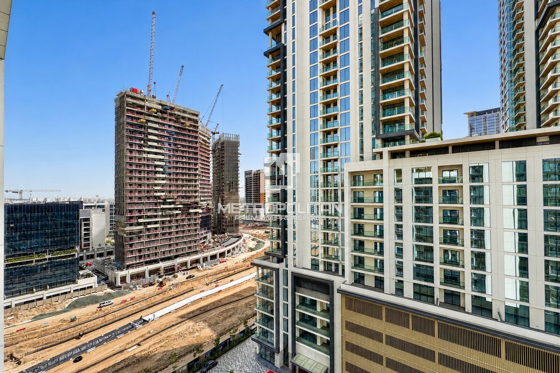 Luxury Furnished 1BR + Study | The Crest