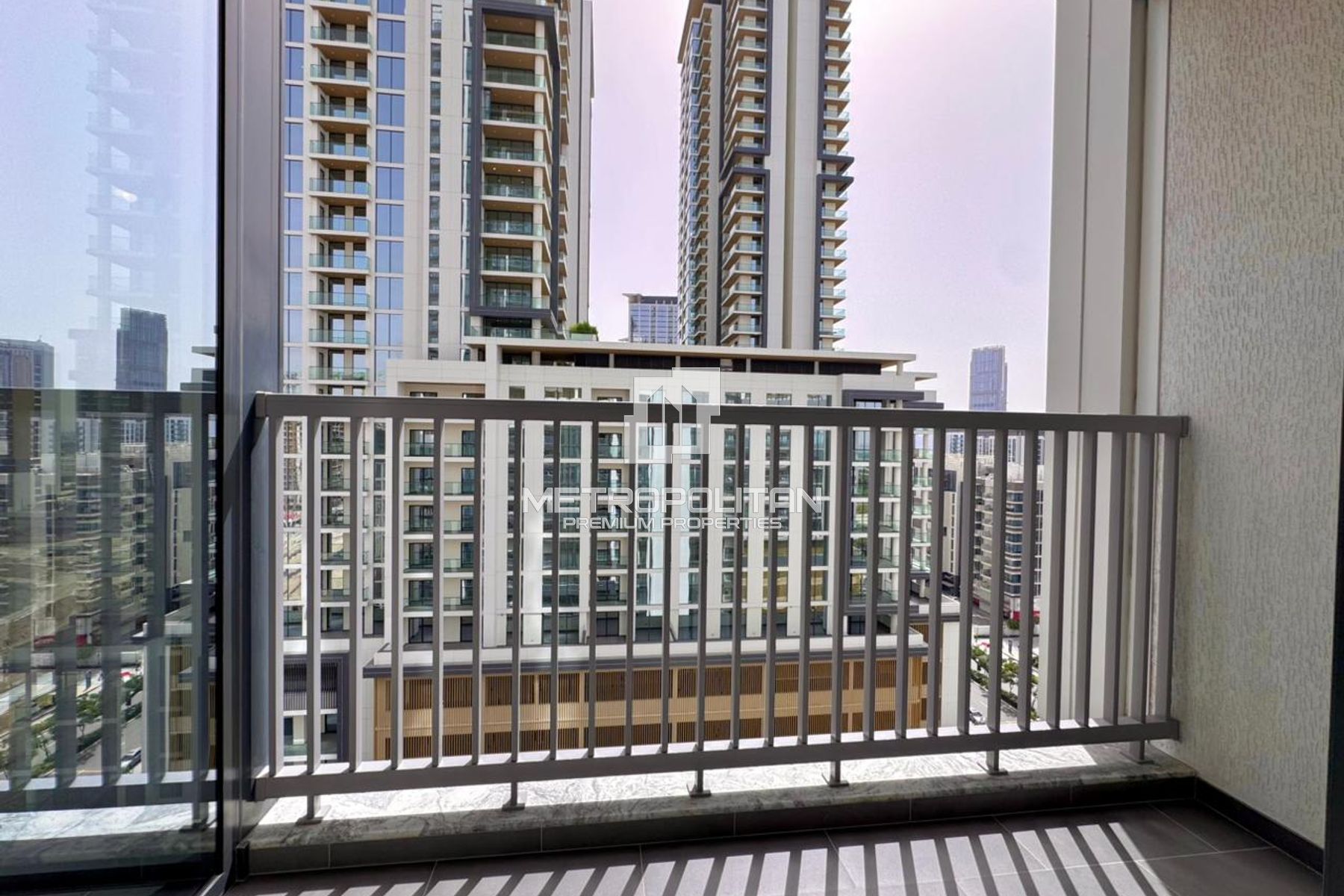 Luxury Furnished 1BR + Study | The Crest