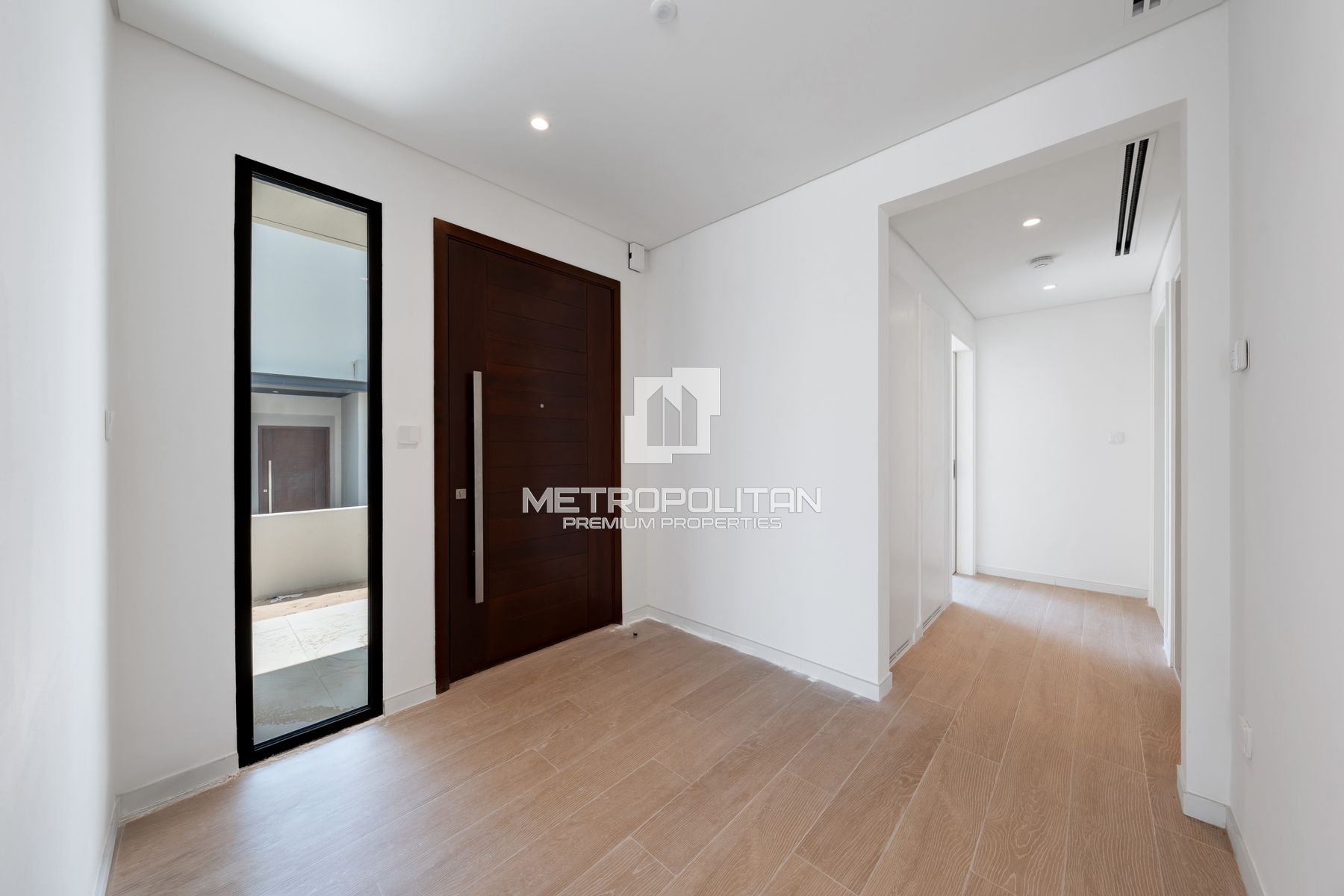 Spacious | Ready to Move-in | Corner | 2 Cheques