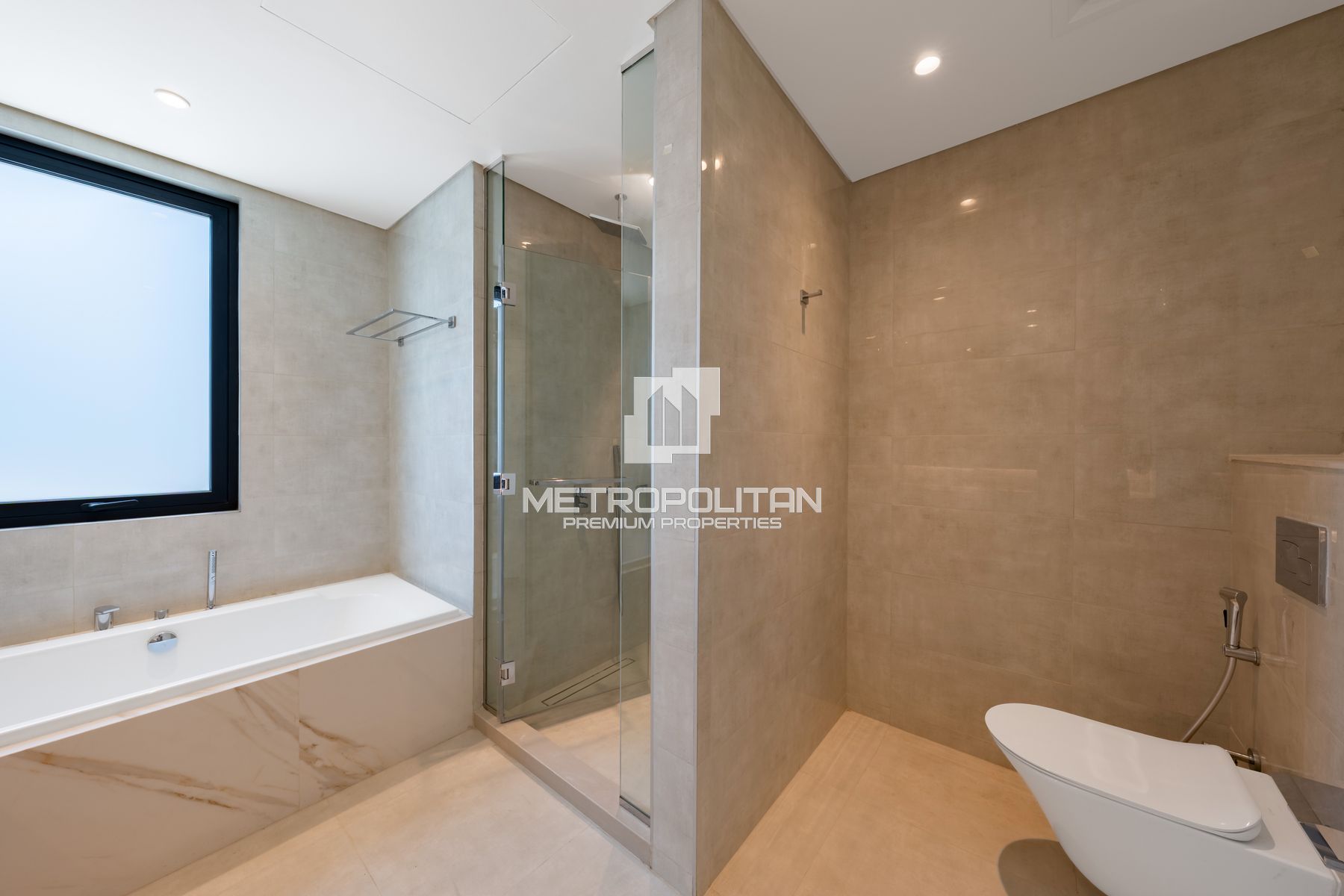 Spacious | Ready to Move-in | Corner | 2 Cheques
